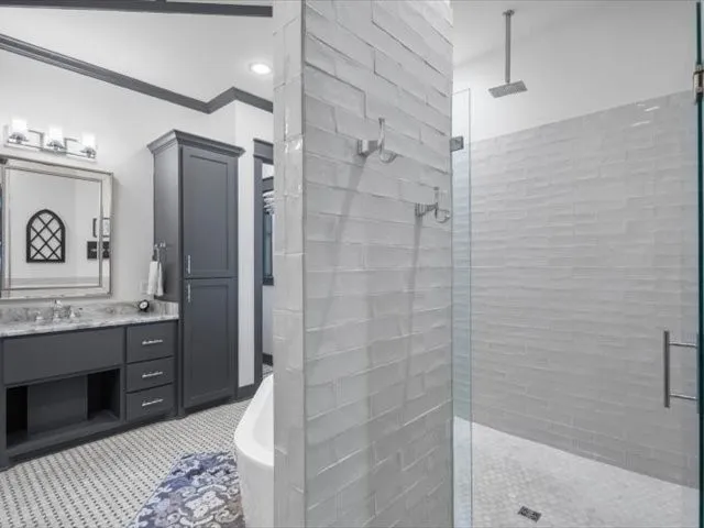 Single Family Residence For Sale in Smith County , 6528 Emory Court, Tyler, Texas 75703, 5 Bedroom, 5 Bathroom, 3 Garage spaces, 4,000 Sqft, built in 2017, mls#21419193, Real Estate Agent in Tyler, Homes For Sale in Smith county, Homes For Sale in Tyler, Realtor in Tyler Texas, Real Estate Brokerage Independent Realty Texas, Luminita Cordes Realtor