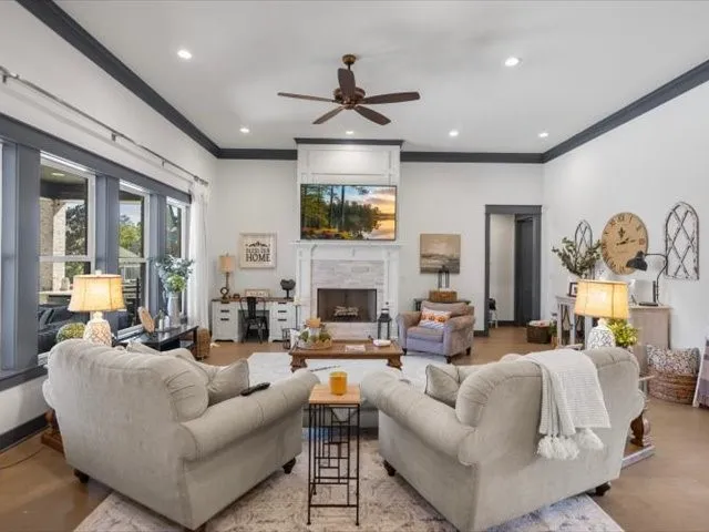 Single Family Residence For Sale in Smith County , 6528 Emory Court, Tyler, Texas 75703, 5 Bedroom, 5 Bathroom, 3 Garage spaces, 4,000 Sqft, built in 2017, mls#21419193, Real Estate Agent in Tyler, Homes For Sale in Smith county, Homes For Sale in Tyler, Realtor in Tyler Texas, Real Estate Brokerage Independent Realty Texas, Luminita Cordes Realtor