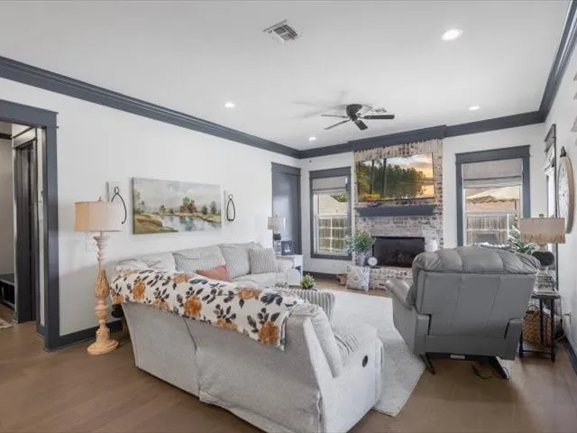 Single Family Residence For Sale in Smith County , 6528 Emory Court, Tyler, Texas 75703, 5 Bedroom, 5 Bathroom, 3 Garage spaces, 4,000 Sqft, built in 2017, mls#21419193, Real Estate Agent in Tyler, Homes For Sale in Smith county, Homes For Sale in Tyler, Realtor in Tyler Texas, Real Estate Brokerage Independent Realty Texas, Luminita Cordes Realtor