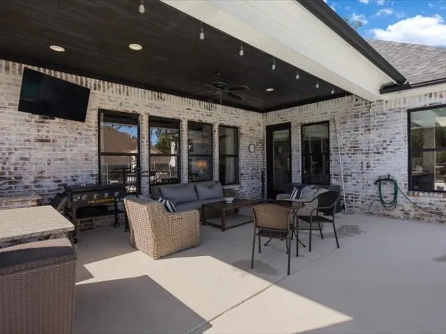 Single Family Residence For Sale in Smith County , 6528 Emory Court, Tyler, Texas 75703, 5 Bedroom, 5 Bathroom, 3 Garage spaces, 4,000 Sqft, built in 2017, mls#21419193, Real Estate Agent in Tyler, Homes For Sale in Smith county, Homes For Sale in Tyler, Realtor in Tyler Texas, Real Estate Brokerage Independent Realty Texas, Luminita Cordes Realtor