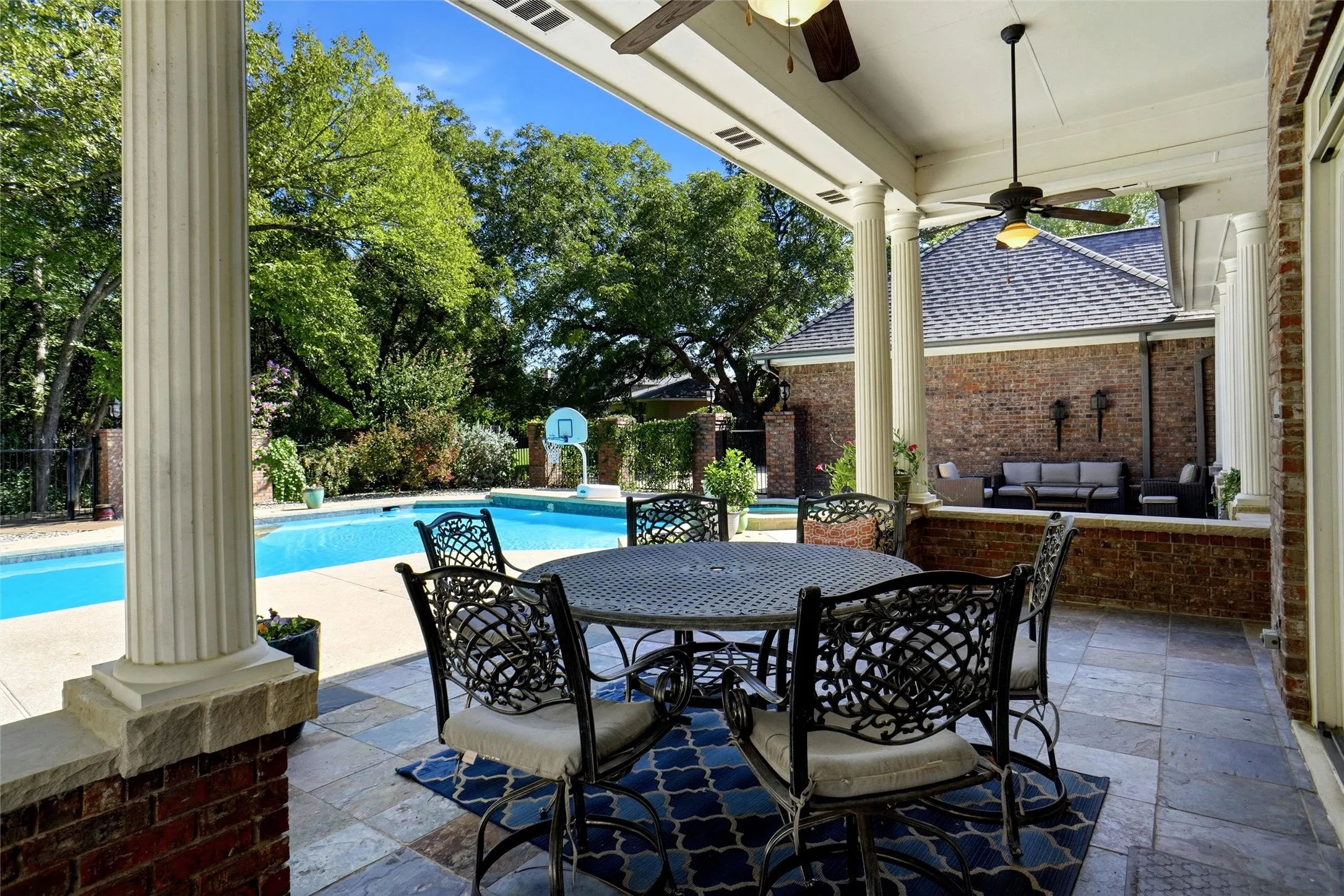 Single Family Residence For Sale in Tarrant County , 4303 Hidden Valley Court, Colleyville, Texas 76034, 4 Bedroom, 5 Bathroom, 3 Garage spaces, 4,124 Sqft, built in 1986, mls#21418437, Real Estate Agent in Colleyville, Homes For Sale in Tarrant county, Homes For Sale in Colleyville, Realtor in Colleyville Texas, Real Estate Brokerage Independent Realty Texas, Luminita Cordes Realtor
