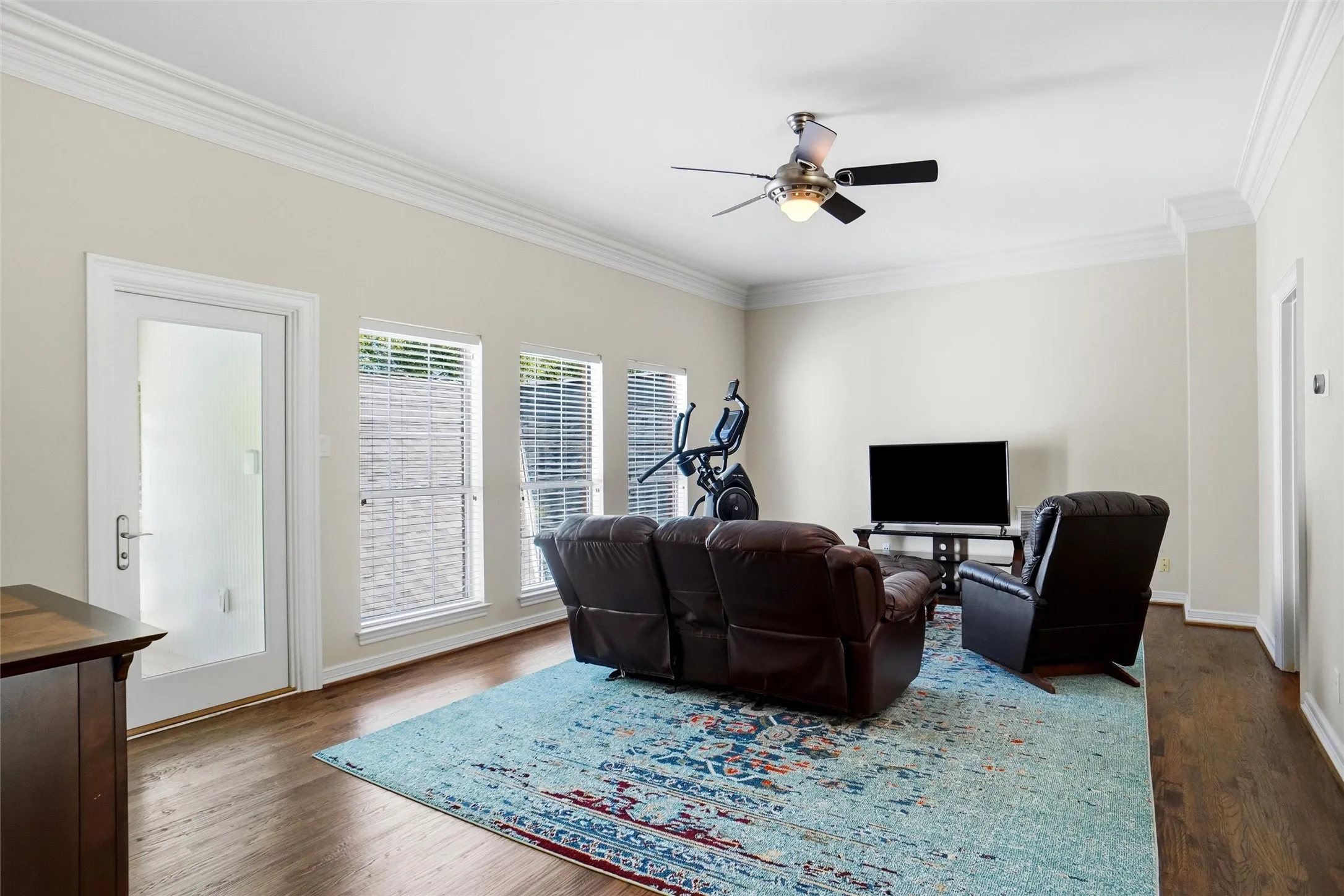 Single Family Residence For Sale in Tarrant County , 4303 Hidden Valley Court, Colleyville, Texas 76034, 4 Bedroom, 5 Bathroom, 3 Garage spaces, 4,124 Sqft, built in 1986, mls#21418437, Real Estate Agent in Colleyville, Homes For Sale in Tarrant county, Homes For Sale in Colleyville, Realtor in Colleyville Texas, Real Estate Brokerage Independent Realty Texas, Luminita Cordes Realtor