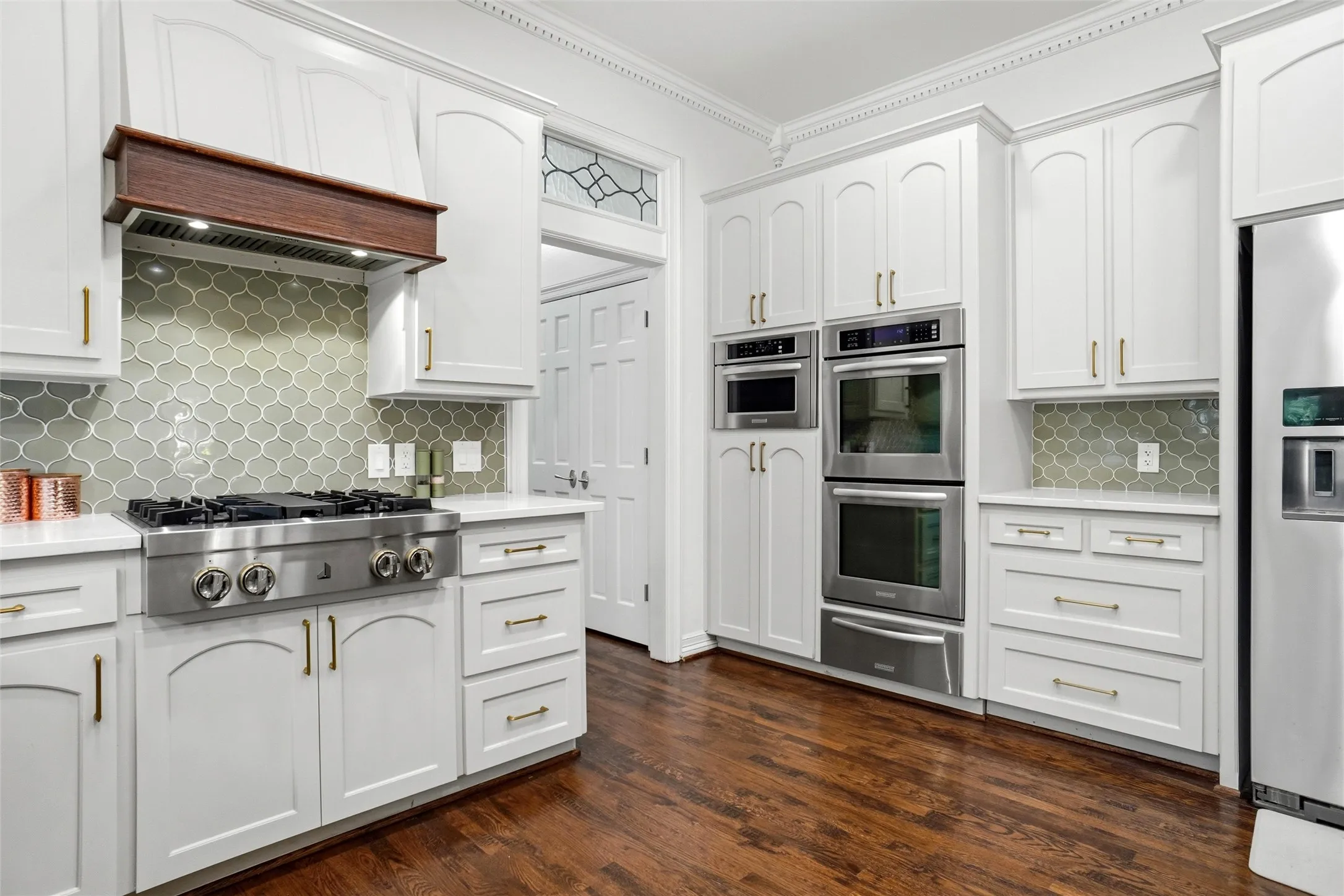 Single Family Residence For Sale in Tarrant County , 4303 Hidden Valley Court, Colleyville, Texas 76034, 4 Bedroom, 5 Bathroom, 3 Garage spaces, 4,124 Sqft, built in 1986, mls#21418437, Real Estate Agent in Colleyville, Homes For Sale in Tarrant county, Homes For Sale in Colleyville, Realtor in Colleyville Texas, Real Estate Brokerage Independent Realty Texas, Luminita Cordes Realtor