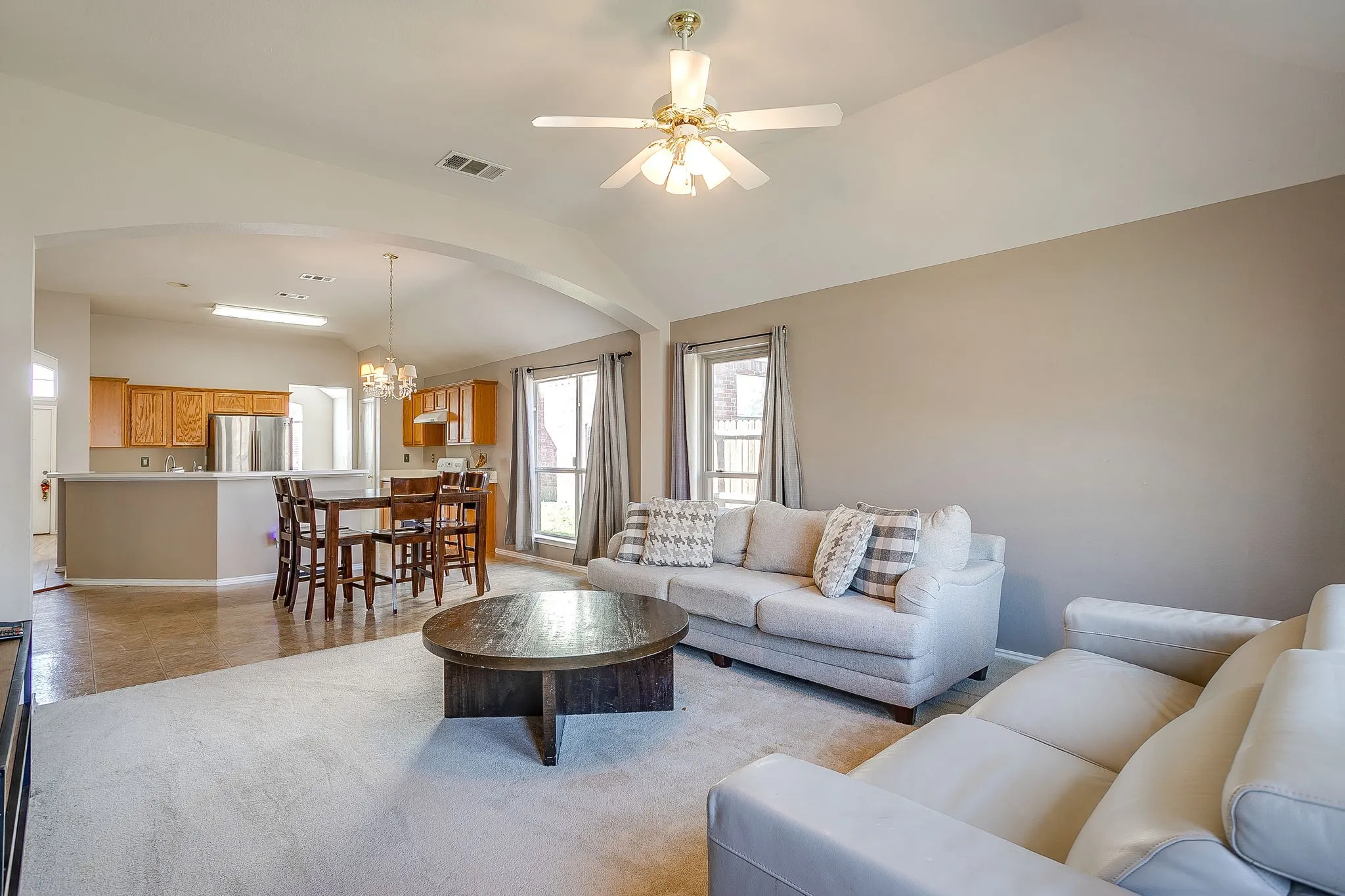 Single Family Residence For Sale in Tarrant County , 2216 Pacino Drive, Fort Worth, Texas 76134, 3 Bedroom, 2 Bathroom, 2 Garage spaces, 1,811 Sqft, built in 2004, mls#21418971, Real Estate Agent in Fort Worth, Homes For Sale in Tarrant county, Homes For Sale in Fort Worth, Realtor in Fort Worth Texas, Real Estate Brokerage Independent Realty Texas, Luminita Cordes Realtor
