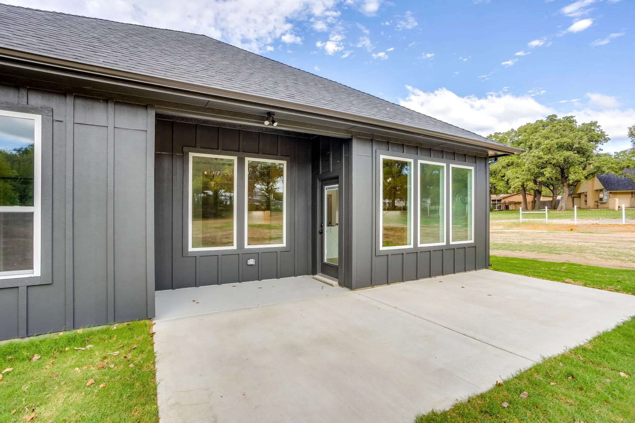 Single Family Residence For Sale in Parker County , 1904 Glendale Drive, Sanctuary, Texas 76020, 3 Bedroom, 2 Bathroom, 2 Garage spaces, 1,504 Sqft, built in 2026, mls#21418926, Real Estate Agent in Sanctuary, Homes For Sale in Parker county, Homes For Sale in Sanctuary, Realtor in Sanctuary Texas, Real Estate Brokerage Independent Realty Texas, Luminita Cordes Realtor