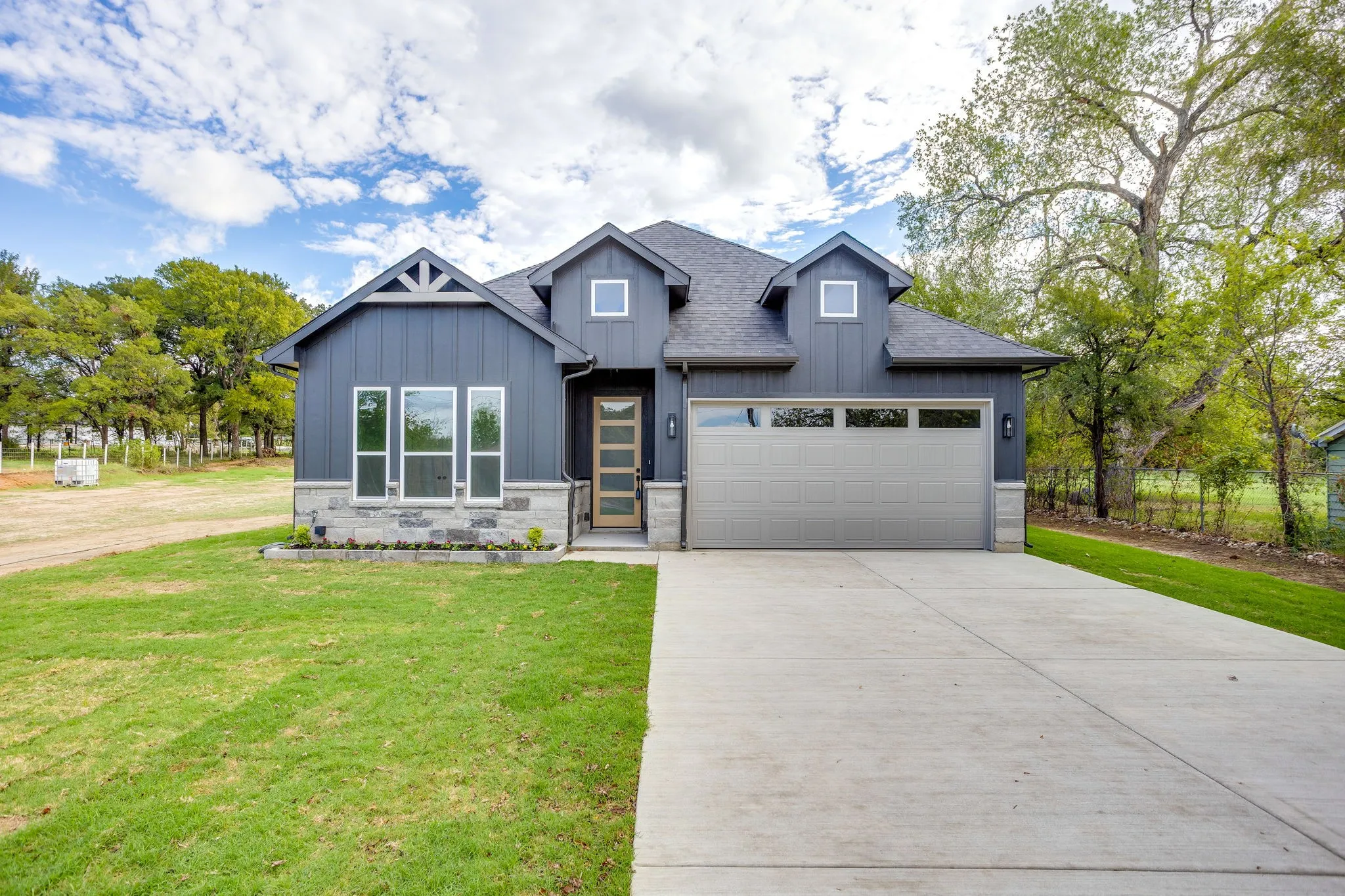 Single Family Residence For Sale in Parker County , 1904 Glendale Drive, Sanctuary, Texas 76020, 3 Bedroom, 2 Bathroom, 2 Garage spaces, 1,504 Sqft, built in 2026, mls#21418926, Real Estate Agent in Sanctuary, Homes For Sale in Parker county, Homes For Sale in Sanctuary, Realtor in Sanctuary Texas, Real Estate Brokerage Independent Realty Texas, Luminita Cordes Realtor