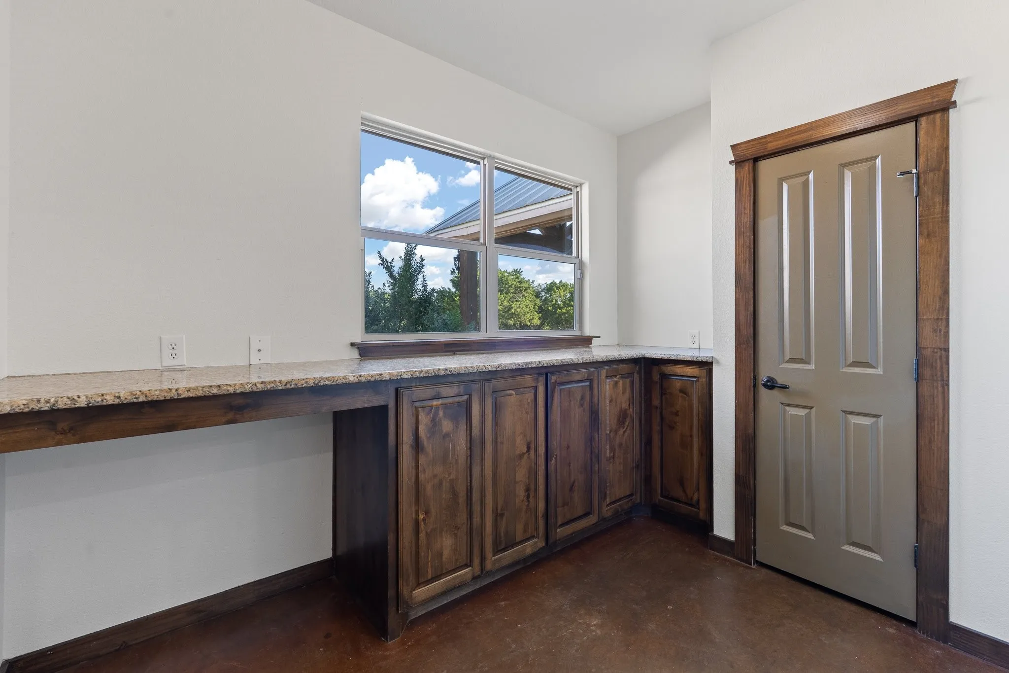 Farm For Sale in Johnson County , 10149 Fm 1434, Cleburne, Texas 76033, 3 Bedroom, 2 Bathroom, 2 Garage spaces, 3,144 Sqft, built in 2014, mls#21419012, Real Estate Agent in Cleburne, Homes For Sale in Johnson county, Homes For Sale in Cleburne, Realtor in Cleburne Texas, Real Estate Brokerage Independent Realty Texas, Luminita Cordes Realtor