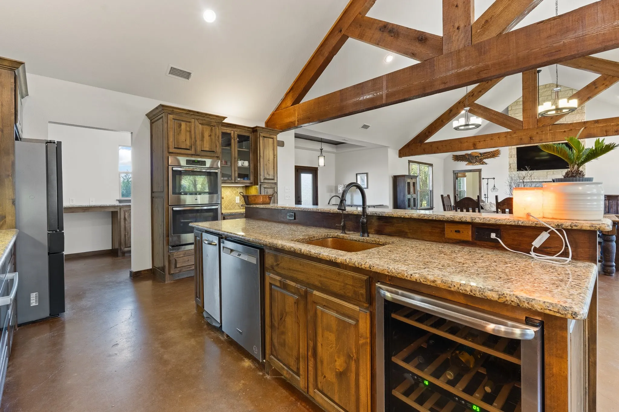 Farm For Sale in Johnson County , 10149 Fm 1434, Cleburne, Texas 76033, 3 Bedroom, 2 Bathroom, 2 Garage spaces, 3,144 Sqft, built in 2014, mls#21419012, Real Estate Agent in Cleburne, Homes For Sale in Johnson county, Homes For Sale in Cleburne, Realtor in Cleburne Texas, Real Estate Brokerage Independent Realty Texas, Luminita Cordes Realtor