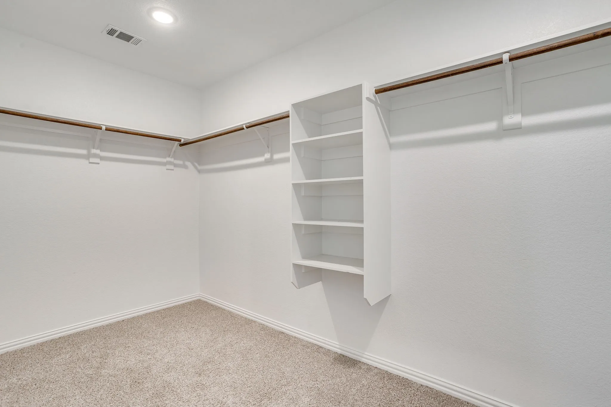 Single Family Residence For Sale in Johnson County , 2185 Sugar Button Lane, Alvarado, Texas 76009, 3 Bedroom, 2 Bathroom, 3 Garage spaces, 2,238 Sqft, built in 2022, mls#21419099, Real Estate Agent in Alvarado, Homes For Sale in Johnson county, Homes For Sale in Alvarado, Realtor in Alvarado Texas, Real Estate Brokerage Independent Realty Texas, Luminita Cordes Realtor