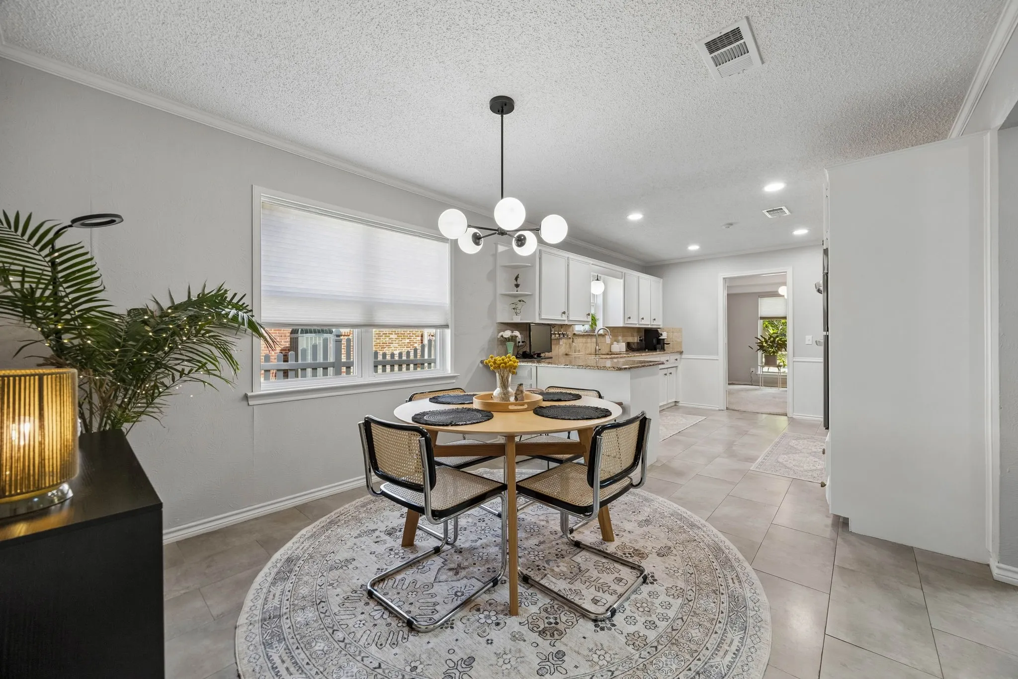 Single Family Residence For Sale in Collin County , 3321 Canoncita Lane, Plano, Texas 75023, 4 Bedroom, 3 Bathroom, 2 Garage spaces, 2,842 Sqft, built in 1976, mls#21418853, Real Estate Agent in Plano, Homes For Sale in Collin county, Homes For Sale in Plano, Realtor in Plano Texas, Real Estate Brokerage Independent Realty Texas, Luminita Cordes Realtor