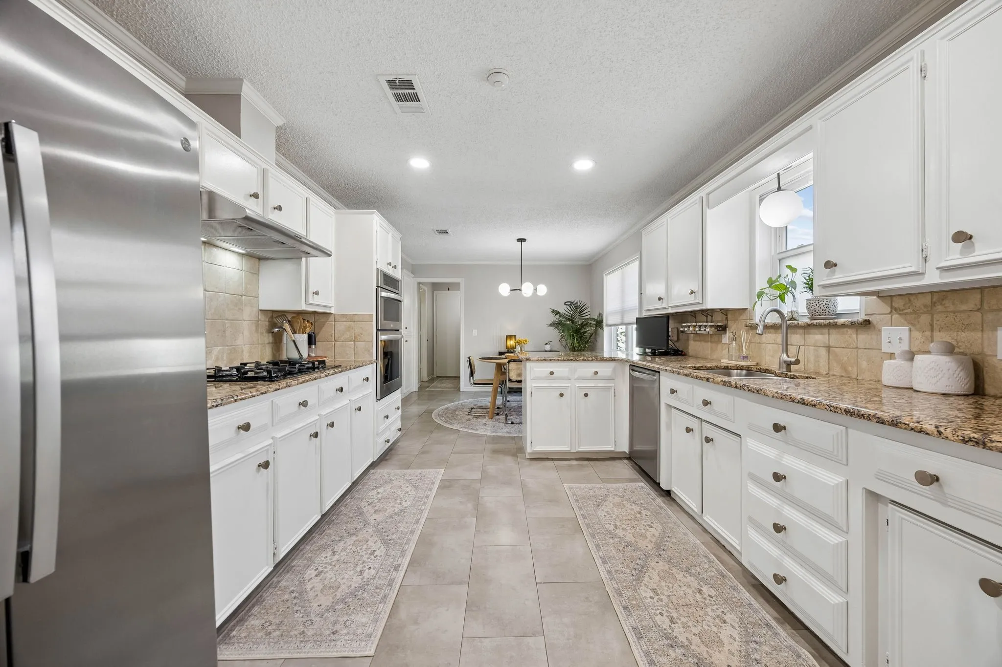 Single Family Residence For Sale in Collin County , 3321 Canoncita Lane, Plano, Texas 75023, 4 Bedroom, 3 Bathroom, 2 Garage spaces, 2,842 Sqft, built in 1976, mls#21418853, Real Estate Agent in Plano, Homes For Sale in Collin county, Homes For Sale in Plano, Realtor in Plano Texas, Real Estate Brokerage Independent Realty Texas, Luminita Cordes Realtor