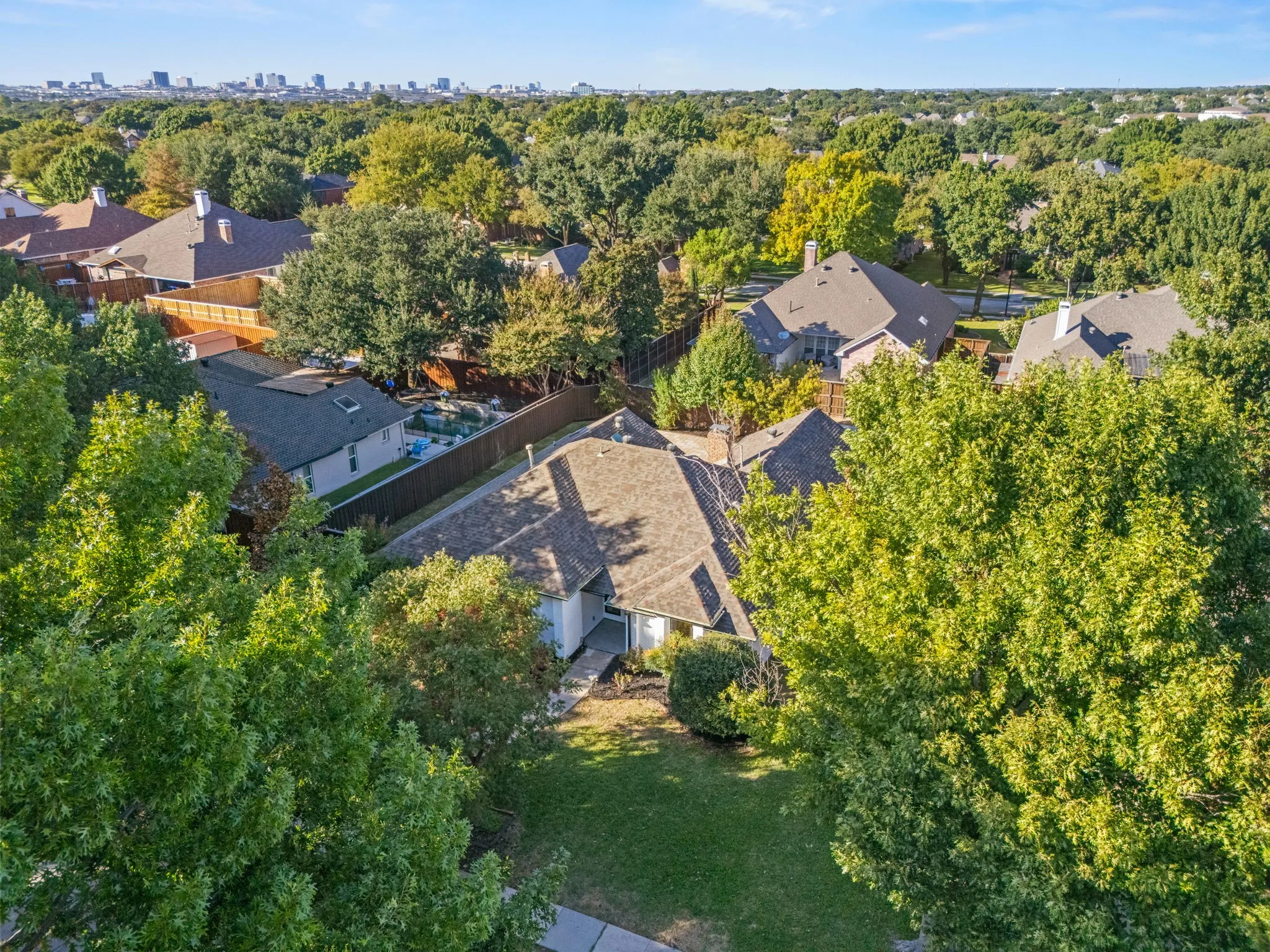 Single Family Residence For Sale in Collin County , 4421 Sterling Lane, Plano, Texas 75093, 4 Bedroom, 2 Bathroom, 2 Garage spaces, 1,903 Sqft, built in 1983, mls#21419311, Real Estate Agent in Plano, Homes For Sale in Collin county, Homes For Sale in Plano, Realtor in Plano Texas, Real Estate Brokerage Independent Realty Texas, Luminita Cordes Realtor