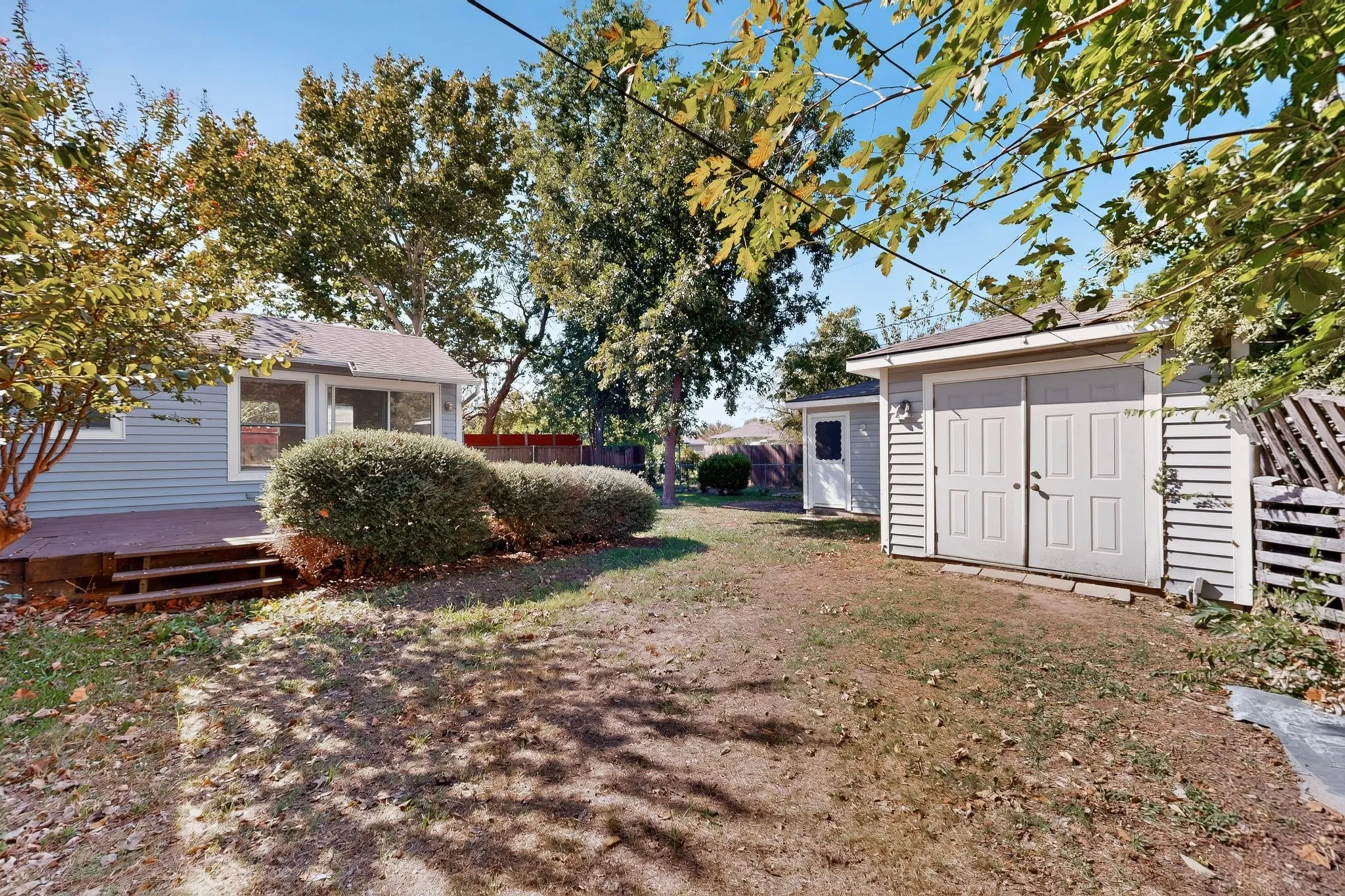 Single Family Residence For Sale in Dallas County , 2053 Westchester Drive, Garland, Texas 75041, 4 Bedroom, 2 Bathroom, Garage spaces, 1,384 Sqft, built in 1950, mls#21418398, Real Estate Agent in Garland, Homes For Sale in Dallas county, Homes For Sale in Garland, Realtor in Garland Texas, Real Estate Brokerage Independent Realty Texas, Luminita Cordes Realtor