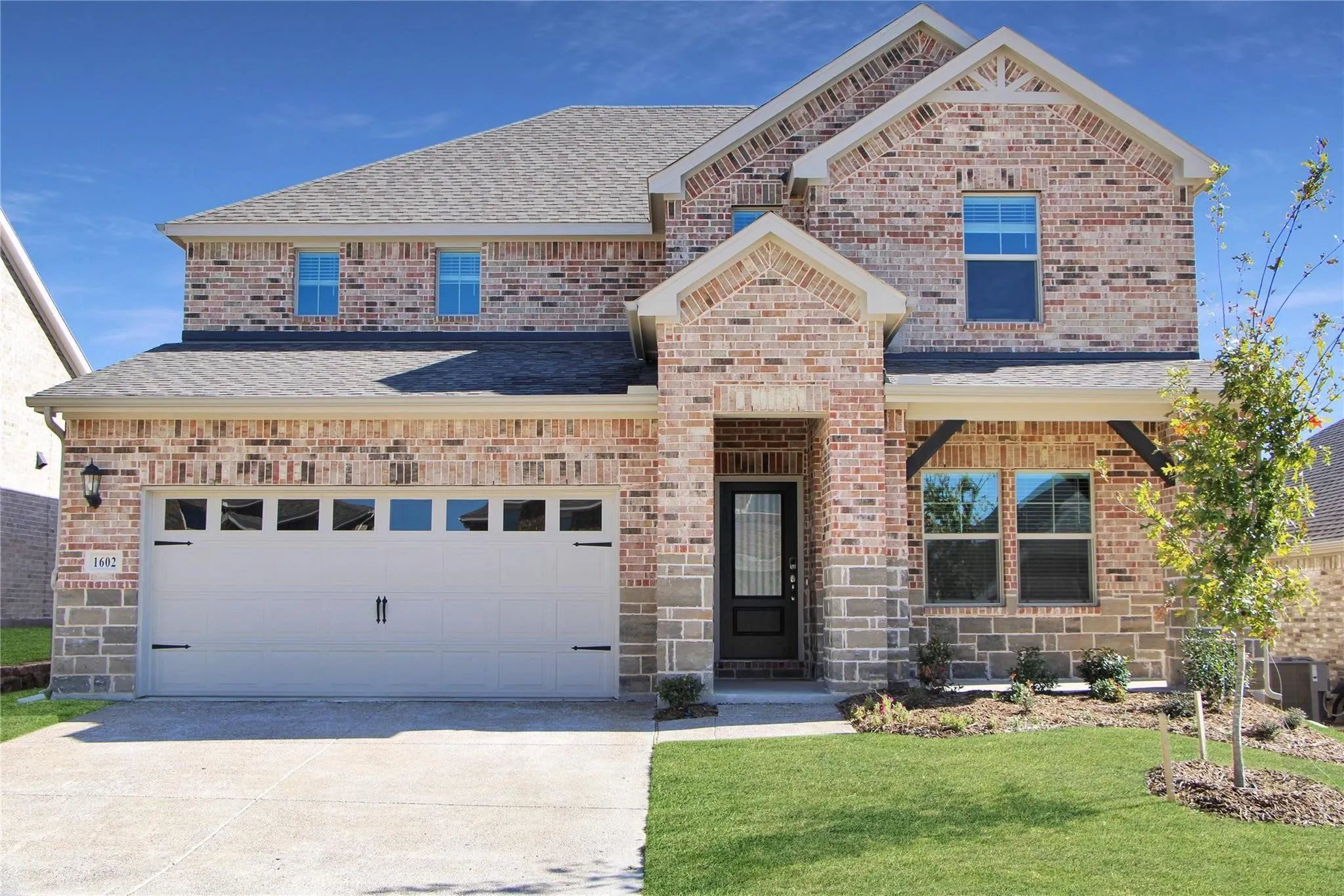 Single Family Residence For Rent