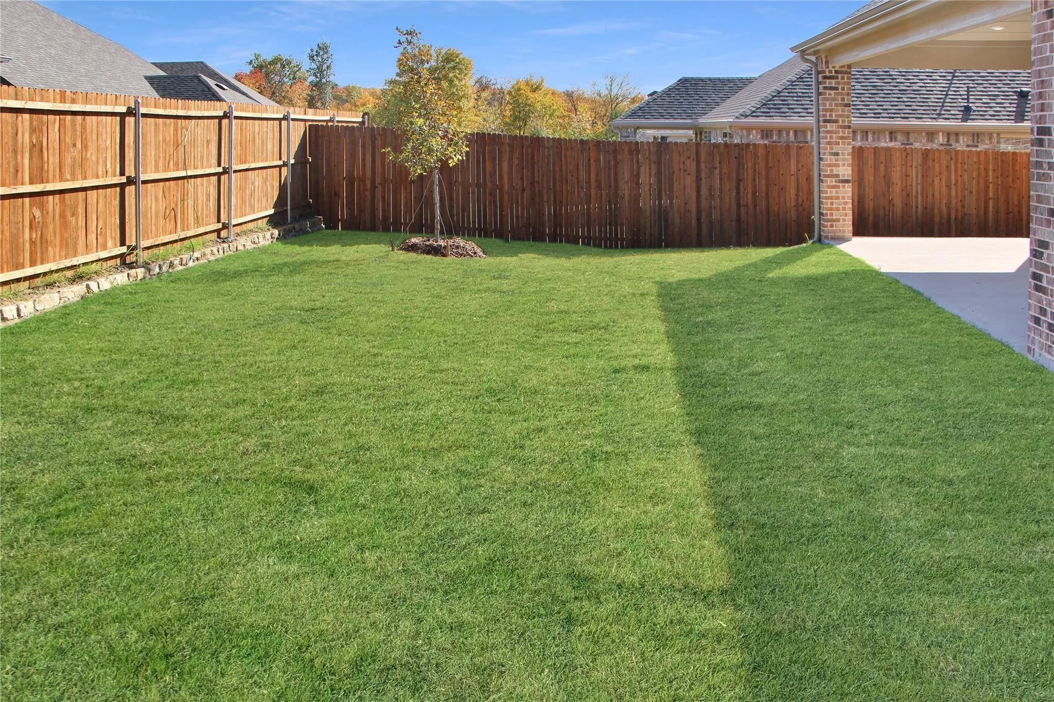 Single Family Residence For Rent in Collin County , 1602 Lannon Lane, Melissa, Texas 75454, 4 Bedroom, 4 Bathroom, 2 Garage spaces, 3,111 Sqft, built in 2023, mls#21419346, Real Estate Agent in Melissa, Homes For Rent in Collin county, Homes For Rent in Melissa, Realtor in Melissa Texas, Real Estate Brokerage Independent Realty Texas, Luminita Cordes Realtor