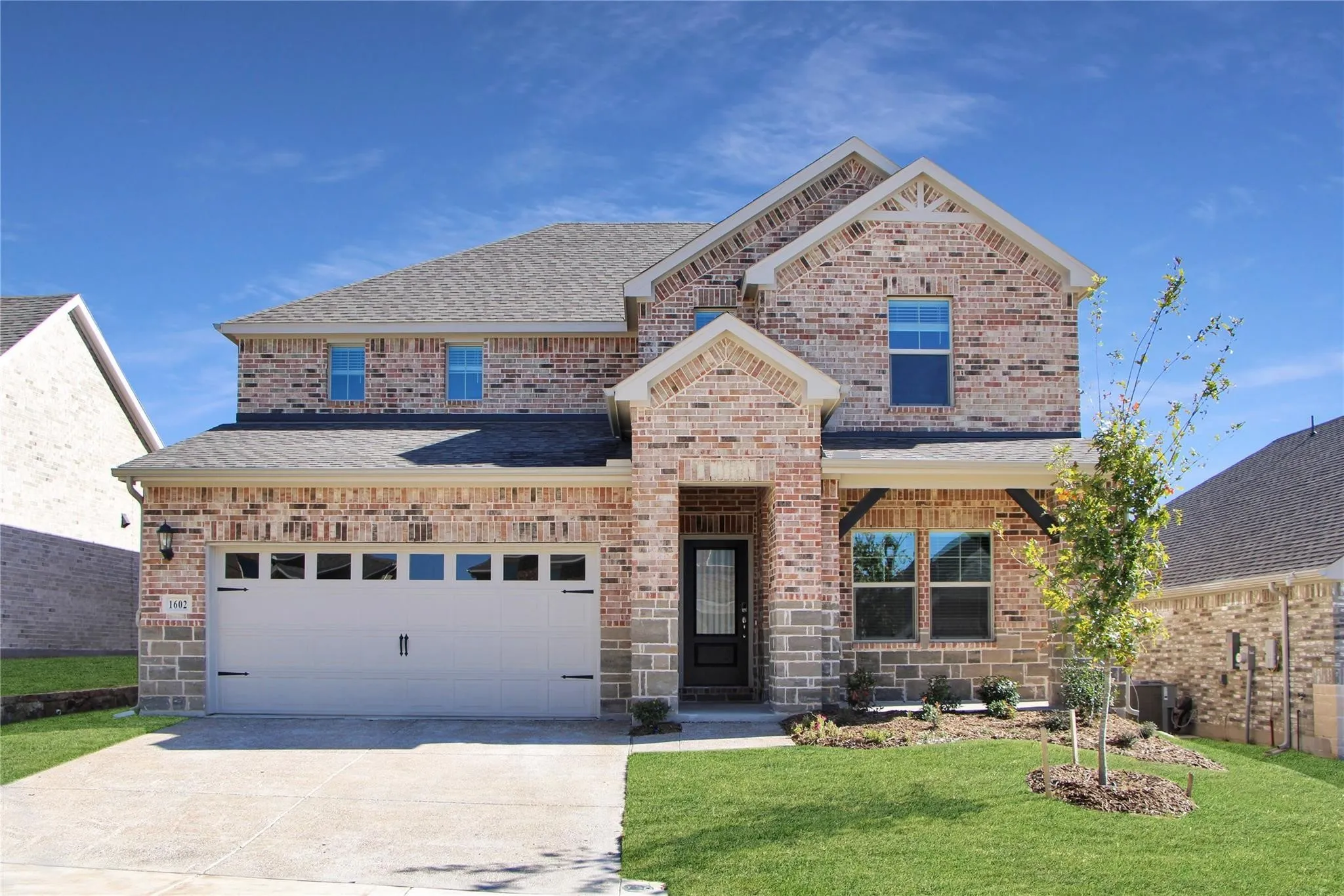 Single Family Residence For Rent in Collin County , 1602 Lannon Lane, Melissa, Texas 75454, 4 Bedroom, 4 Bathroom, 2 Garage spaces, 3,111 Sqft, built in 2023, mls#21419346, Real Estate Agent in Melissa, Homes For Rent in Collin county, Homes For Rent in Melissa, Realtor in Melissa Texas, Real Estate Brokerage Independent Realty Texas, Luminita Cordes Realtor