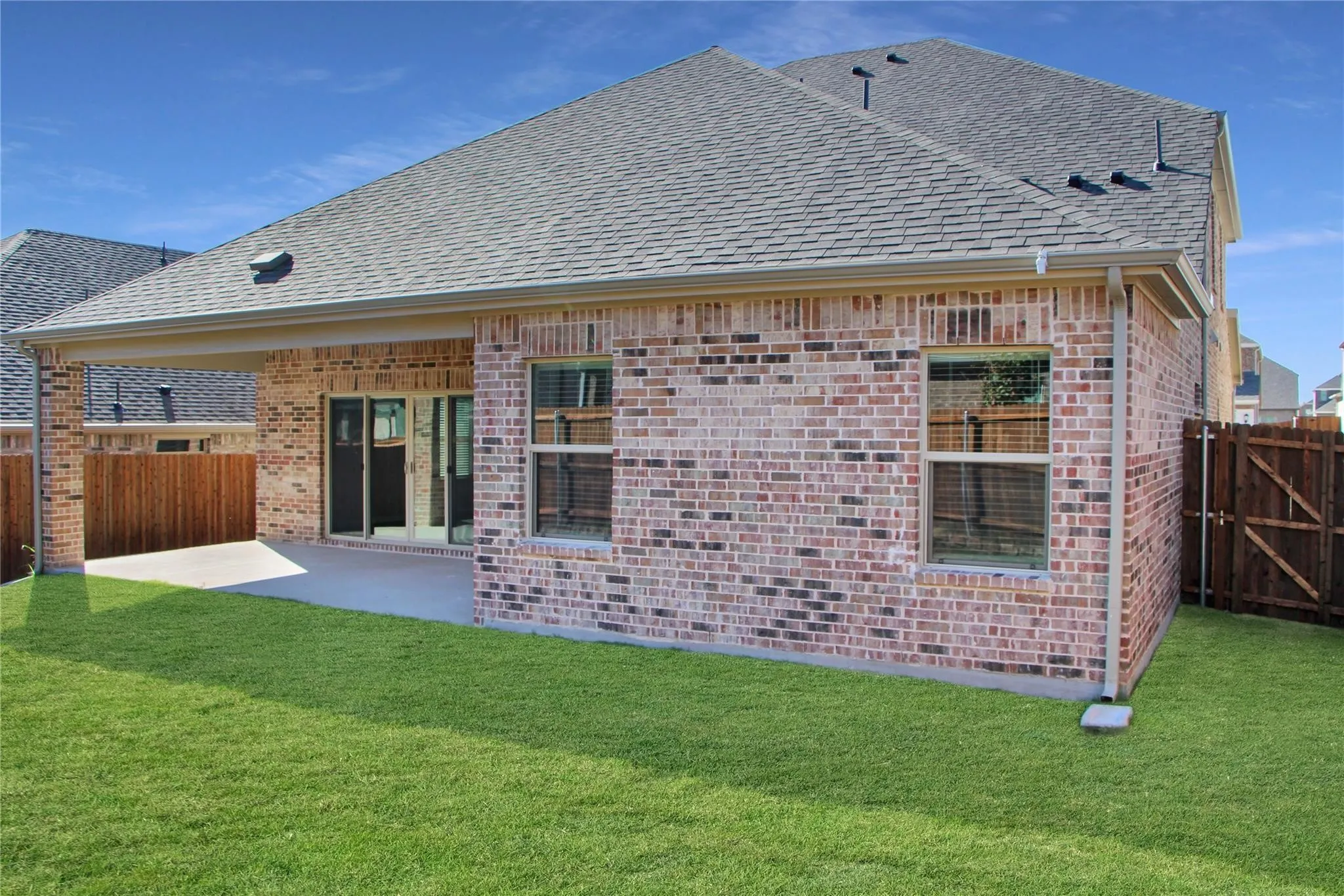 Single Family Residence For Rent in Collin County , 1602 Lannon Lane, Melissa, Texas 75454, 4 Bedroom, 4 Bathroom, 2 Garage spaces, 3,111 Sqft, built in 2023, mls#21419346, Real Estate Agent in Melissa, Homes For Rent in Collin county, Homes For Rent in Melissa, Realtor in Melissa Texas, Real Estate Brokerage Independent Realty Texas, Luminita Cordes Realtor