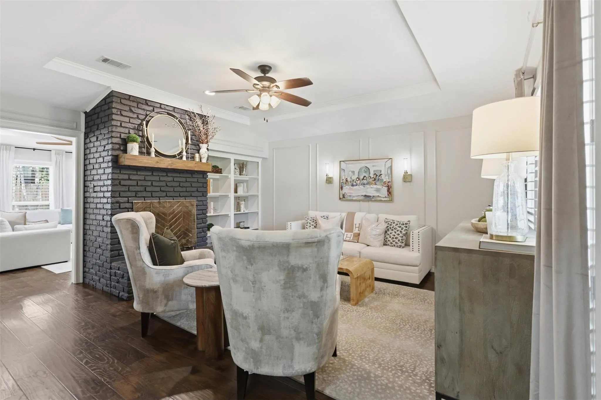 Single Family Residence For Sale in Tarrant County , 6405 Amicable Drive, Arlington, Texas 76016, 4 Bedroom, 3 Bathroom, 2 Garage spaces, 2,523 Sqft, built in 1985, mls#21418572, Real Estate Agent in Arlington, Homes For Sale in Tarrant county, Homes For Sale in Arlington, Realtor in Arlington Texas, Real Estate Brokerage Independent Realty Texas, Luminita Cordes Realtor