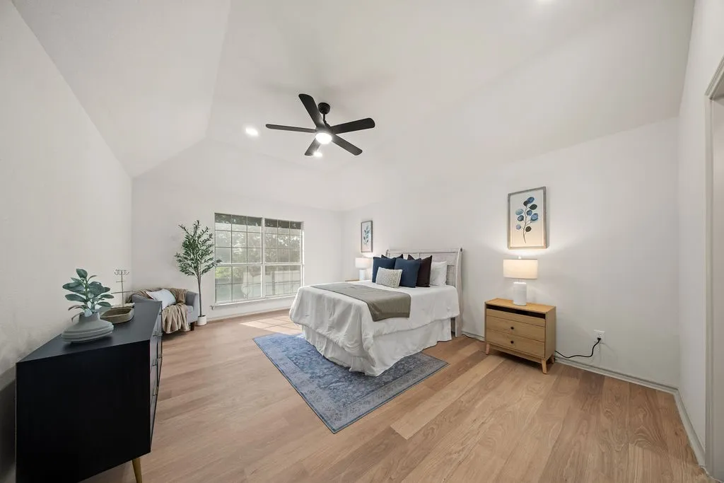 Single Family Residence For Sale in Tarrant County , 10138 Trail Ridge Drive, Benbrook, Texas 76126, 3 Bedroom, 2 Bathroom, 2 Garage spaces, 1,857 Sqft, built in 1996, mls#21419213, Real Estate Agent in Benbrook, Homes For Sale in Tarrant county, Homes For Sale in Benbrook, Realtor in Benbrook Texas, Real Estate Brokerage Independent Realty Texas, Luminita Cordes Realtor
