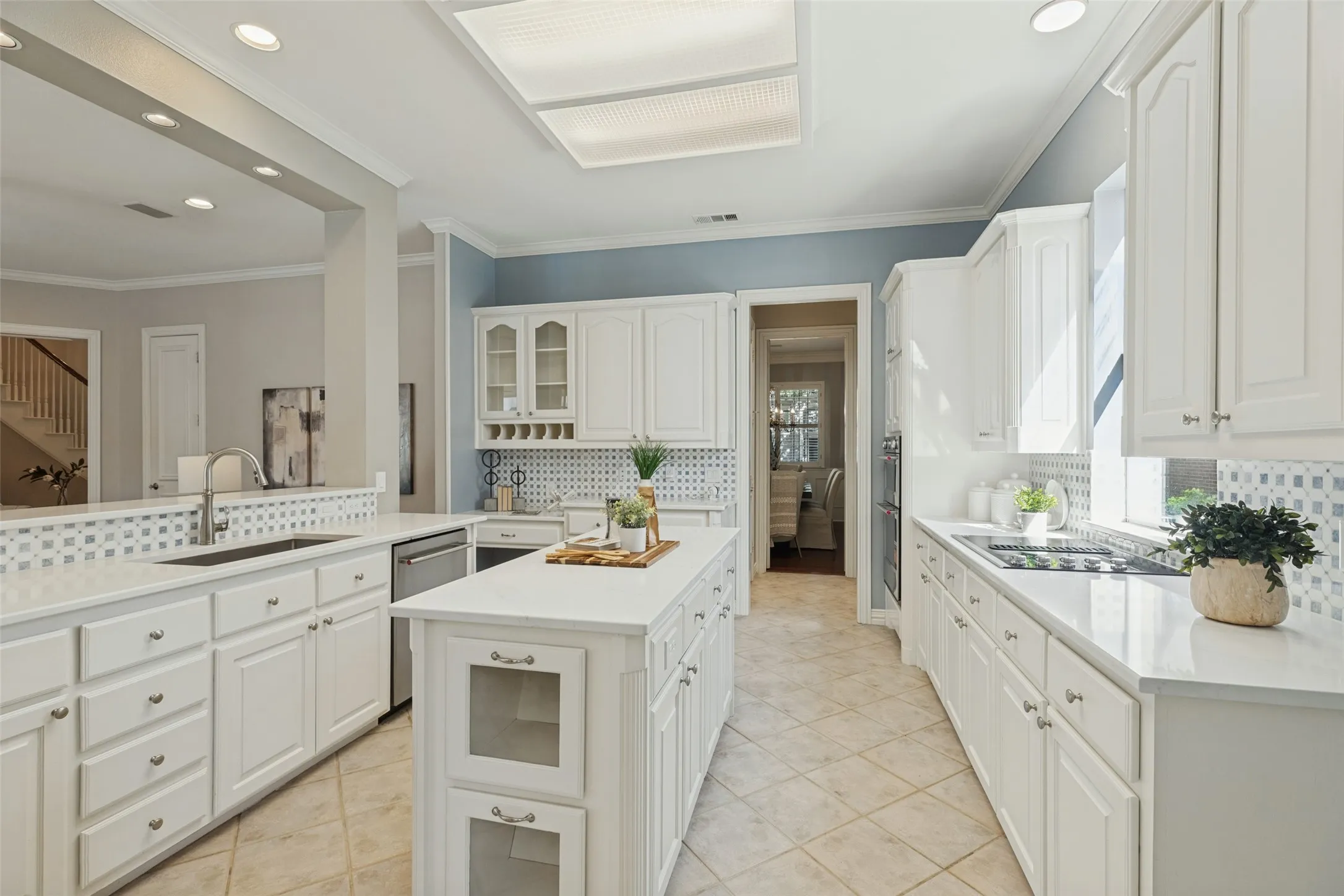 Single Family Residence For Sale in Collin County , 5976 Tipperary Drive, Plano, Texas 75093, 4 Bedroom, 4 Bathroom, 3 Garage spaces, 3,881 Sqft, built in 1994, mls#21393019, Real Estate Agent in Plano, Homes For Sale in Collin county, Homes For Sale in Plano, Realtor in Plano Texas, Real Estate Brokerage Independent Realty Texas, Luminita Cordes Realtor