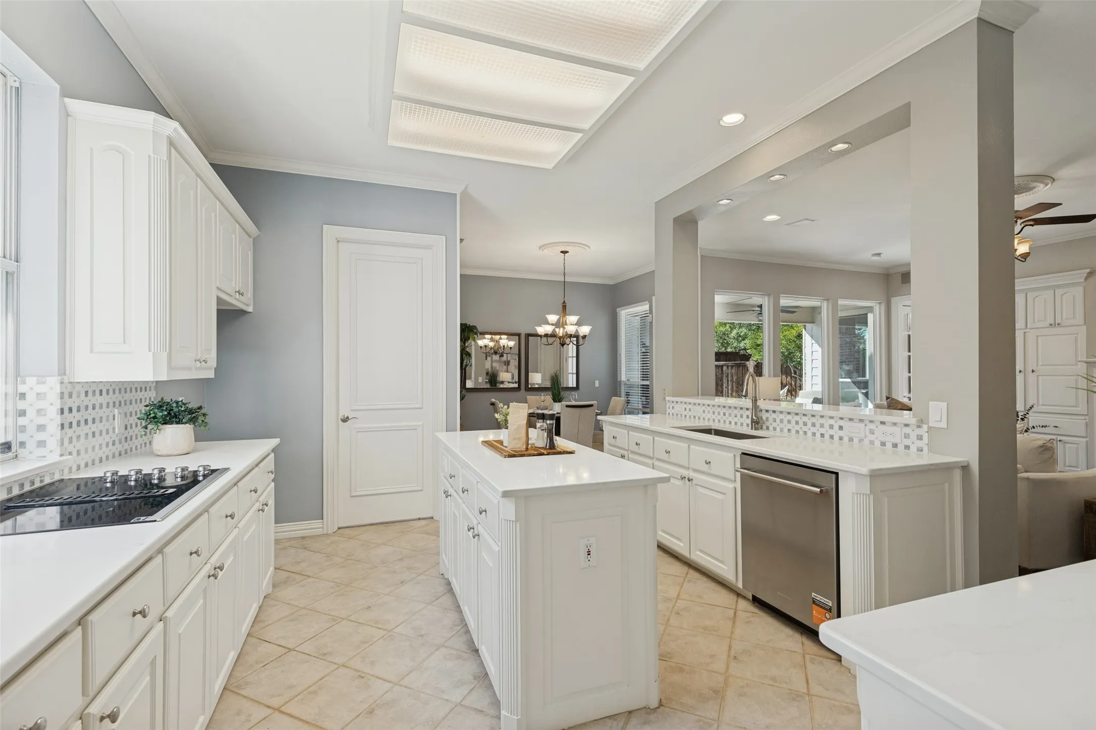 Single Family Residence For Sale in Collin County , 5976 Tipperary Drive, Plano, Texas 75093, 4 Bedroom, 4 Bathroom, 3 Garage spaces, 3,881 Sqft, built in 1994, mls#21393019, Real Estate Agent in Plano, Homes For Sale in Collin county, Homes For Sale in Plano, Realtor in Plano Texas, Real Estate Brokerage Independent Realty Texas, Luminita Cordes Realtor