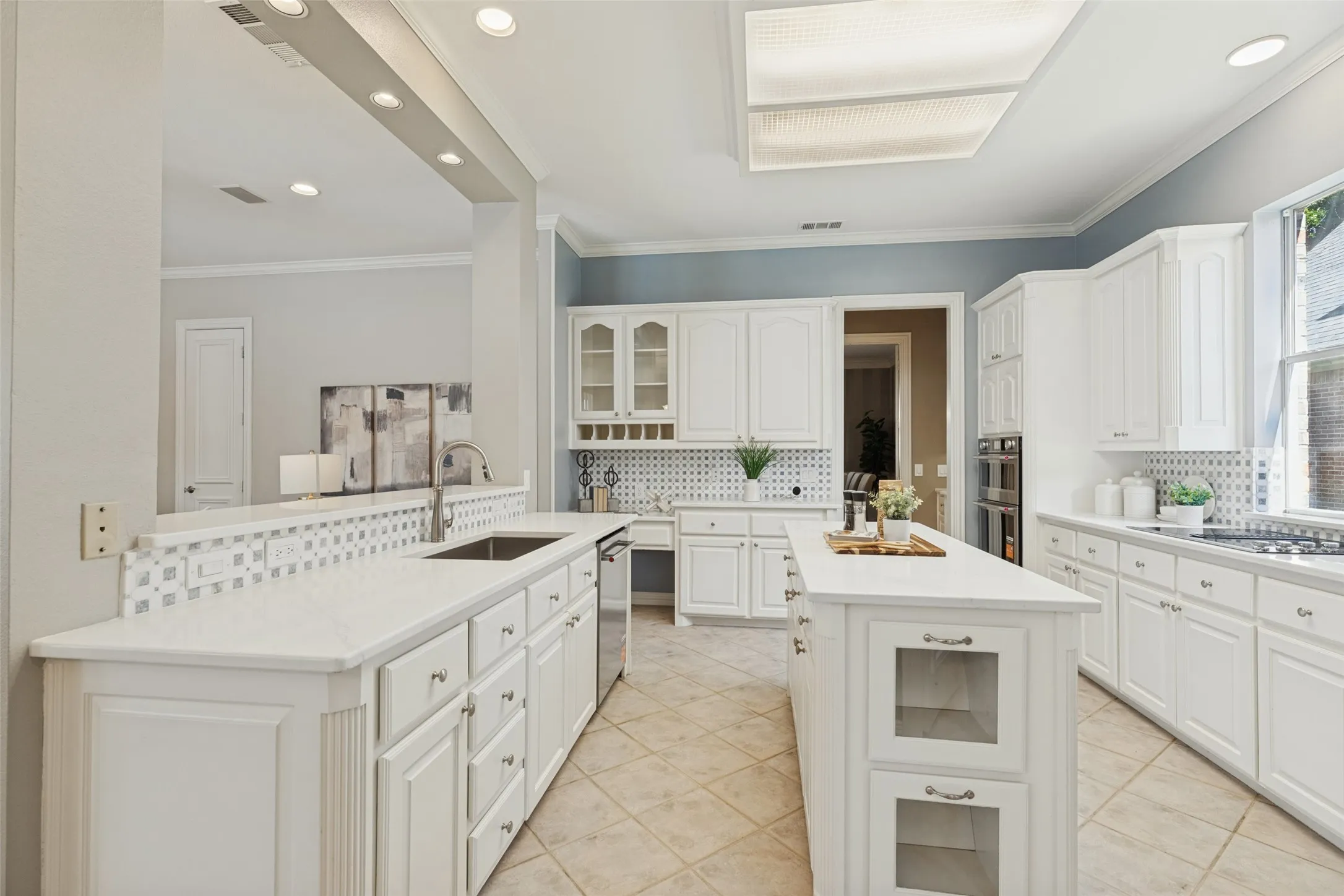 Single Family Residence For Sale in Collin County , 5976 Tipperary Drive, Plano, Texas 75093, 4 Bedroom, 4 Bathroom, 3 Garage spaces, 3,881 Sqft, built in 1994, mls#21393019, Real Estate Agent in Plano, Homes For Sale in Collin county, Homes For Sale in Plano, Realtor in Plano Texas, Real Estate Brokerage Independent Realty Texas, Luminita Cordes Realtor
