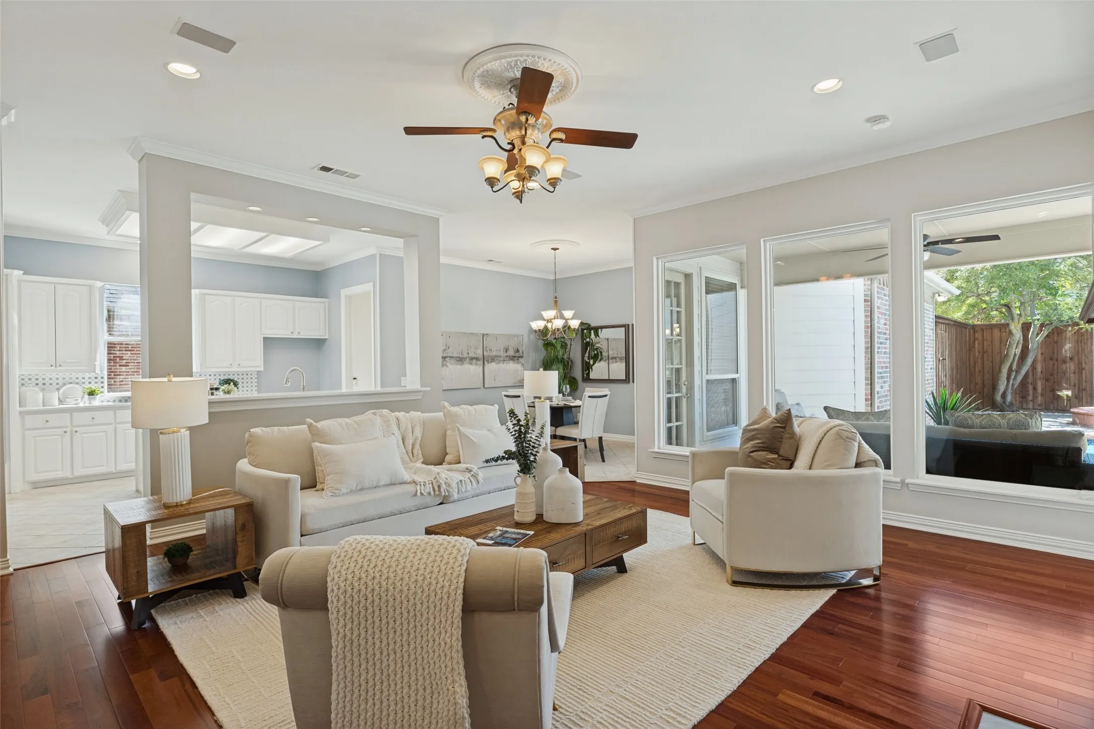 Single Family Residence For Sale in Collin County , 5976 Tipperary Drive, Plano, Texas 75093, 4 Bedroom, 4 Bathroom, 3 Garage spaces, 3,881 Sqft, built in 1994, mls#21393019, Real Estate Agent in Plano, Homes For Sale in Collin county, Homes For Sale in Plano, Realtor in Plano Texas, Real Estate Brokerage Independent Realty Texas, Luminita Cordes Realtor