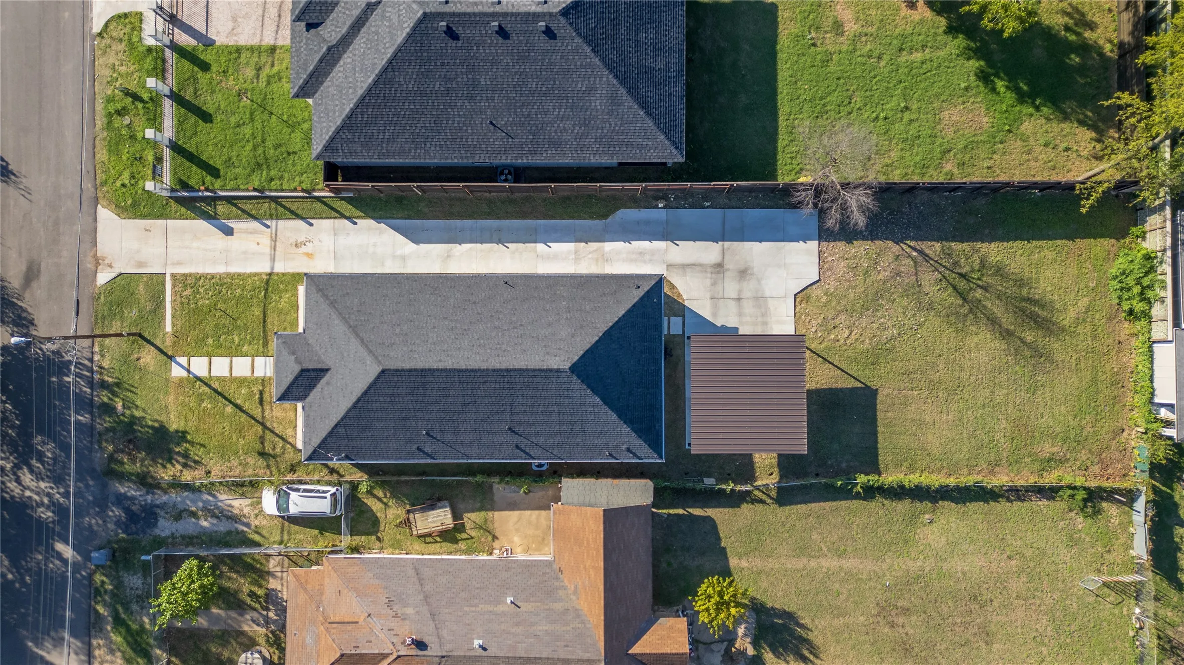 Single Family Residence For Sale in Dallas County , 703 N Dwight Avenue, Dallas, Texas 75211, 3 Bedroom, 3 Bathroom, Garage spaces, 1,998 Sqft, built in 2026, mls#21407171, Real Estate Agent in Dallas, Homes For Sale in Dallas county, Homes For Sale in Dallas, Realtor in Dallas Texas, Real Estate Brokerage Independent Realty Texas, Luminita Cordes Realtor