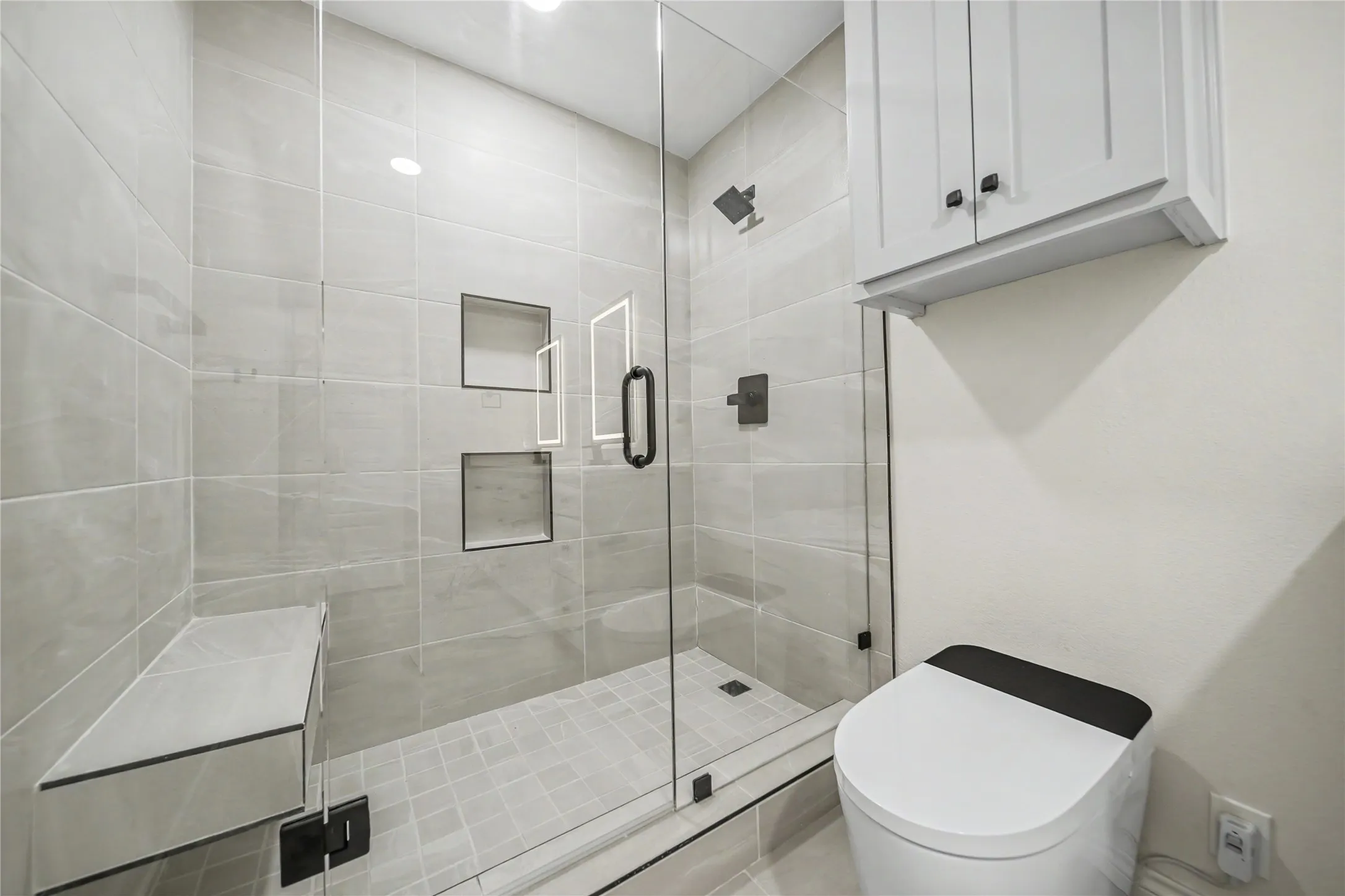 Single Family Residence For Sale in Dallas County , 703 N Dwight Avenue, Dallas, Texas 75211, 3 Bedroom, 3 Bathroom, Garage spaces, 1,998 Sqft, built in 2026, mls#21407171, Real Estate Agent in Dallas, Homes For Sale in Dallas county, Homes For Sale in Dallas, Realtor in Dallas Texas, Real Estate Brokerage Independent Realty Texas, Luminita Cordes Realtor