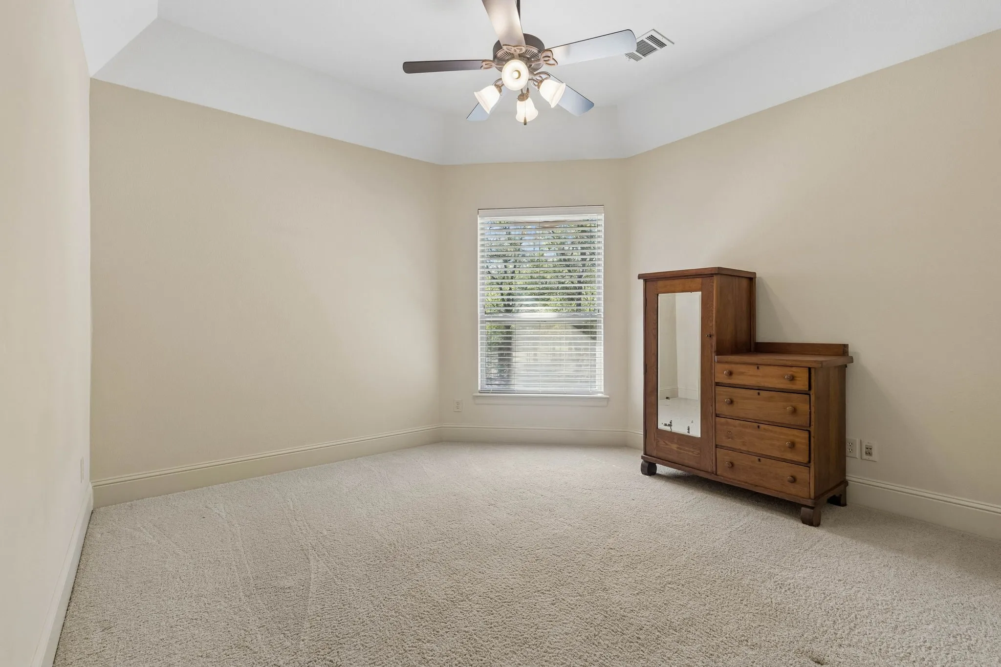 Single Family Residence For Sale in Tarrant County , 1220 Pine Hurst Drive, Keller, Texas 76248, 5 Bedroom, 6 Bathroom, 4 Garage spaces, 5,544 Sqft, built in 2007, mls#21418876, Real Estate Agent in Keller, Homes For Sale in Tarrant county, Homes For Sale in Keller, Realtor in Keller Texas, Real Estate Brokerage Independent Realty Texas, Luminita Cordes Realtor