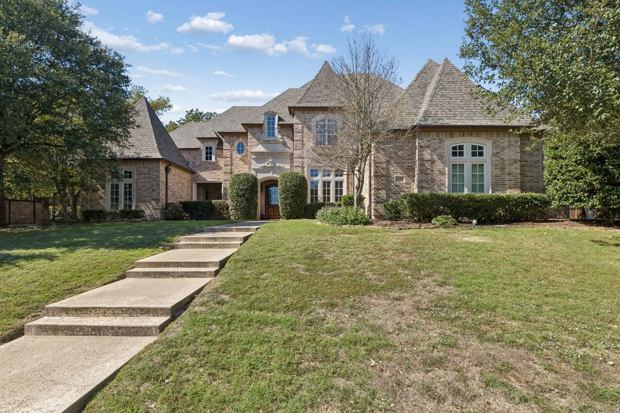 Single Family Residence For Sale in Tarrant County , 1220 Pine Hurst Drive, Keller, Texas 76248, 5 Bedroom, 6 Bathroom, 4 Garage spaces, 5,544 Sqft, built in 2007, mls#21418876, Real Estate Agent in Keller, Homes For Sale in Tarrant county, Homes For Sale in Keller, Realtor in Keller Texas, Real Estate Brokerage Independent Realty Texas, Luminita Cordes Realtor