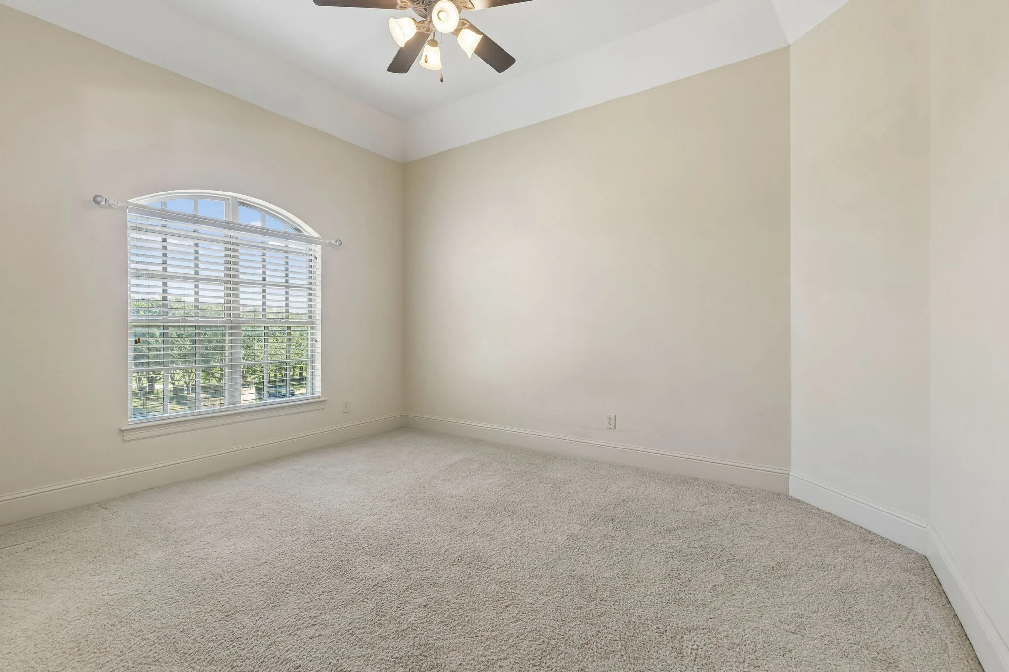 Single Family Residence For Sale in Tarrant County , 1220 Pine Hurst Drive, Keller, Texas 76248, 5 Bedroom, 6 Bathroom, 4 Garage spaces, 5,544 Sqft, built in 2007, mls#21418876, Real Estate Agent in Keller, Homes For Sale in Tarrant county, Homes For Sale in Keller, Realtor in Keller Texas, Real Estate Brokerage Independent Realty Texas, Luminita Cordes Realtor