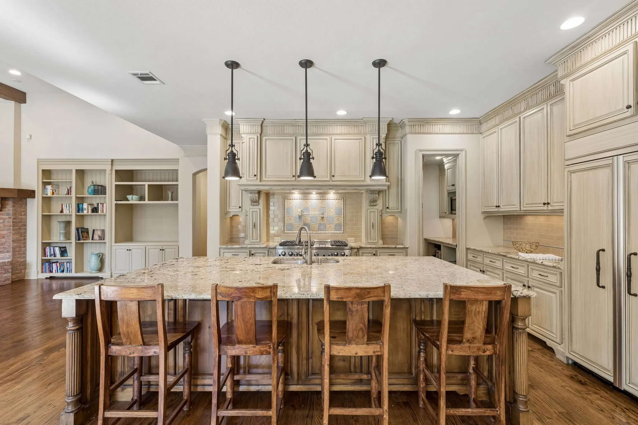 Single Family Residence For Sale in Tarrant County , 1220 Pine Hurst Drive, Keller, Texas 76248, 5 Bedroom, 6 Bathroom, 4 Garage spaces, 5,544 Sqft, built in 2007, mls#21418876, Real Estate Agent in Keller, Homes For Sale in Tarrant county, Homes For Sale in Keller, Realtor in Keller Texas, Real Estate Brokerage Independent Realty Texas, Luminita Cordes Realtor