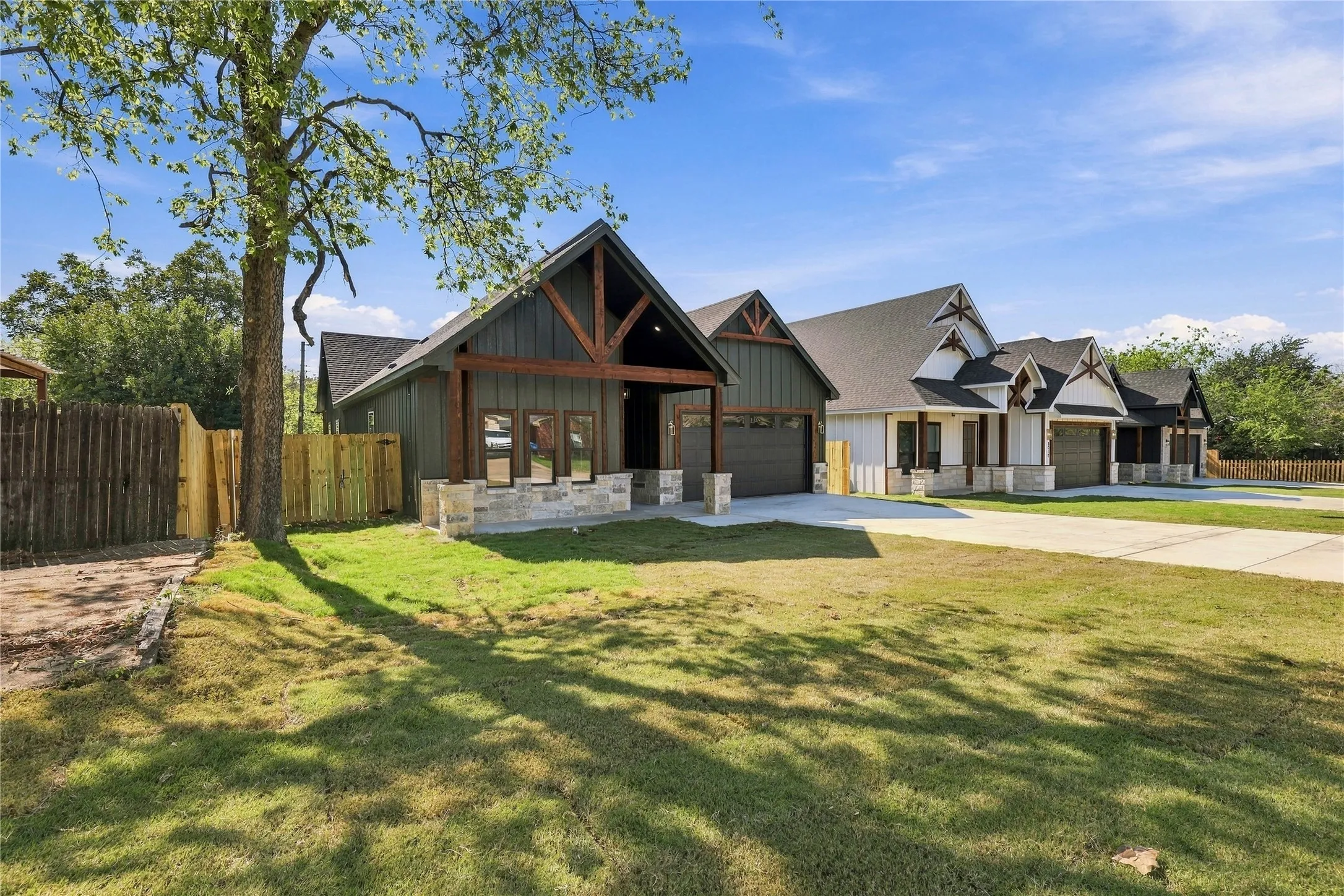 Single Family Residence For Sale in Tarrant County , 5015 Waddell Street, Sansom Park, Texas 76114, 4 Bedroom, 2 Bathroom, 1 Garage spaces, 1,941 Sqft, built in 2026, mls#21419404, Real Estate Agent in Sansom Park, Homes For Sale in Tarrant county, Homes For Sale in Sansom Park, Realtor in Sansom Park Texas, Real Estate Brokerage Independent Realty Texas, Luminita Cordes Realtor