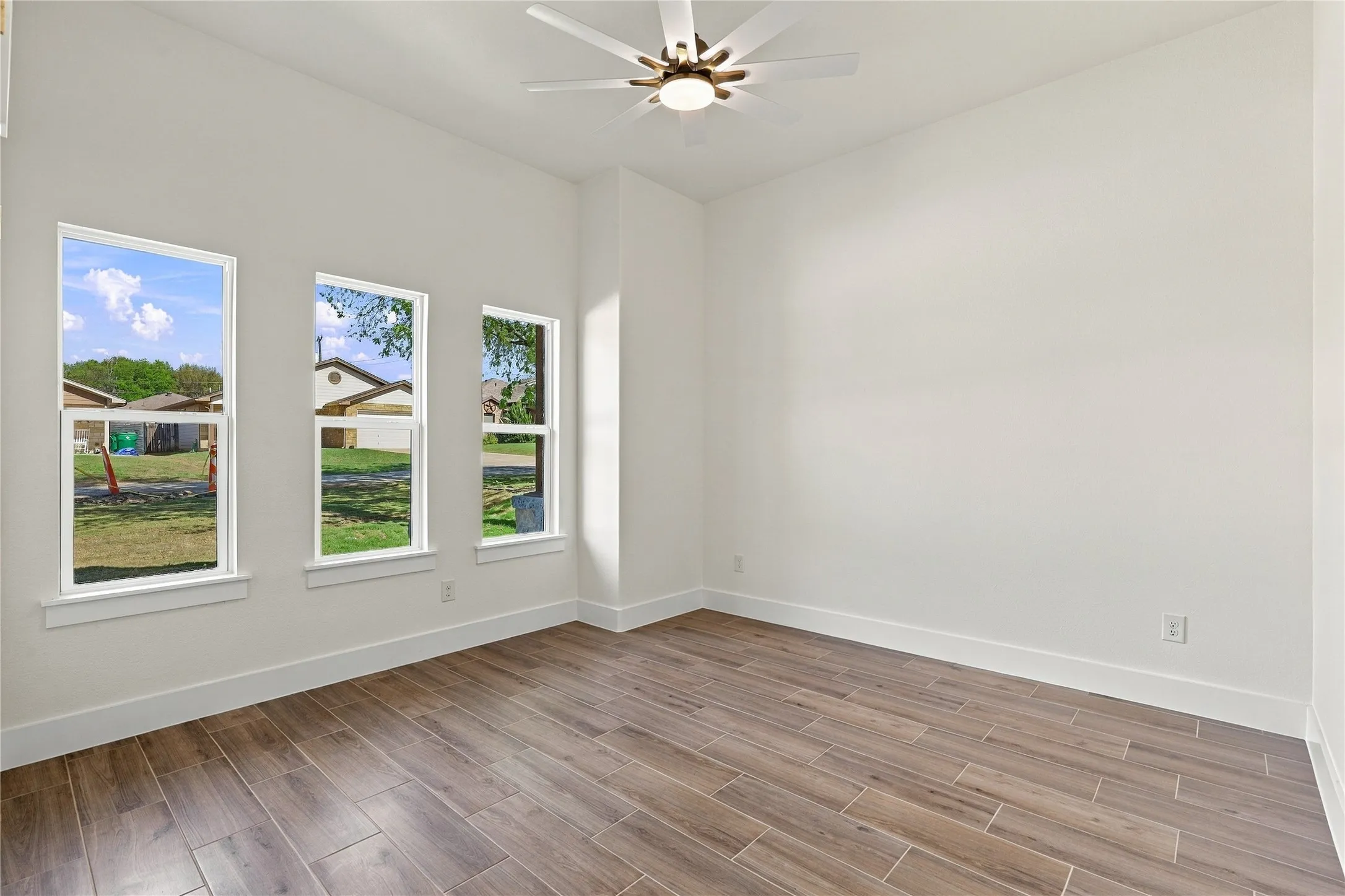 Single Family Residence For Sale in Tarrant County , 5015 Waddell Street, Sansom Park, Texas 76114, 4 Bedroom, 2 Bathroom, 1 Garage spaces, 1,941 Sqft, built in 2026, mls#21419404, Real Estate Agent in Sansom Park, Homes For Sale in Tarrant county, Homes For Sale in Sansom Park, Realtor in Sansom Park Texas, Real Estate Brokerage Independent Realty Texas, Luminita Cordes Realtor