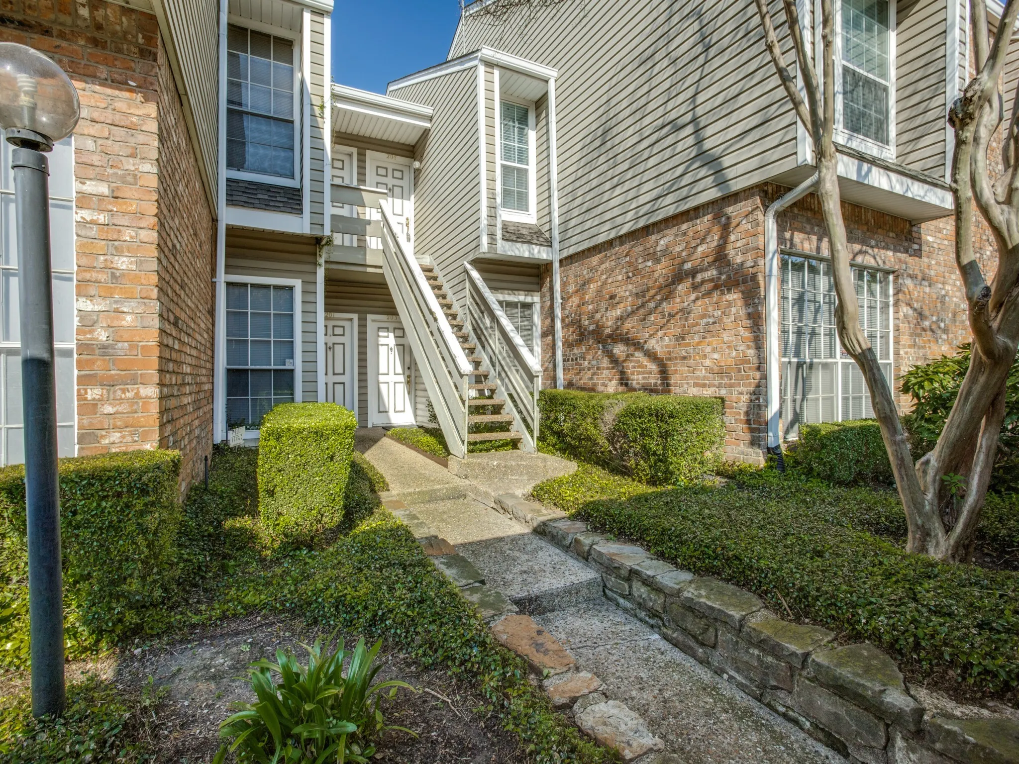 Apartment For Rent in Dallas County , 8550 Fair Oaks Crossing 204, Dallas, Texas 75243, 2 Bedroom, 1 Bathroom, Garage spaces, 858 Sqft, built in 1982, mls#21419528, Real Estate Agent in Dallas, Homes For Rent in Dallas county, Homes For Rent in Dallas, Realtor in Dallas Texas, Real Estate Brokerage Independent Realty Texas, Luminita Cordes Realtor