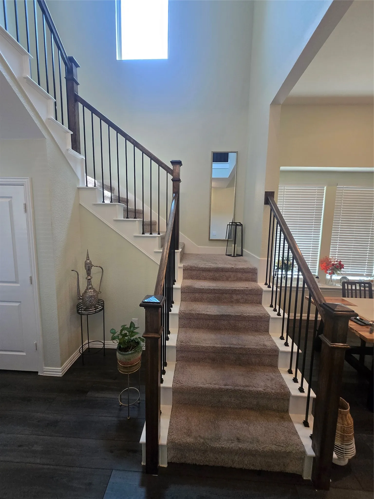 Single Family Residence For Sale in Dallas County , 9839 Romo Street, Irving, Texas 75063, 4 Bedroom, 4 Bathroom, 2 Garage spaces, 2,421 Sqft, built in 2021, mls#21419530, Real Estate Agent in Irving, Homes For Sale in Dallas county, Homes For Sale in Irving, Realtor in Irving Texas, Real Estate Brokerage Independent Realty Texas, Luminita Cordes Realtor