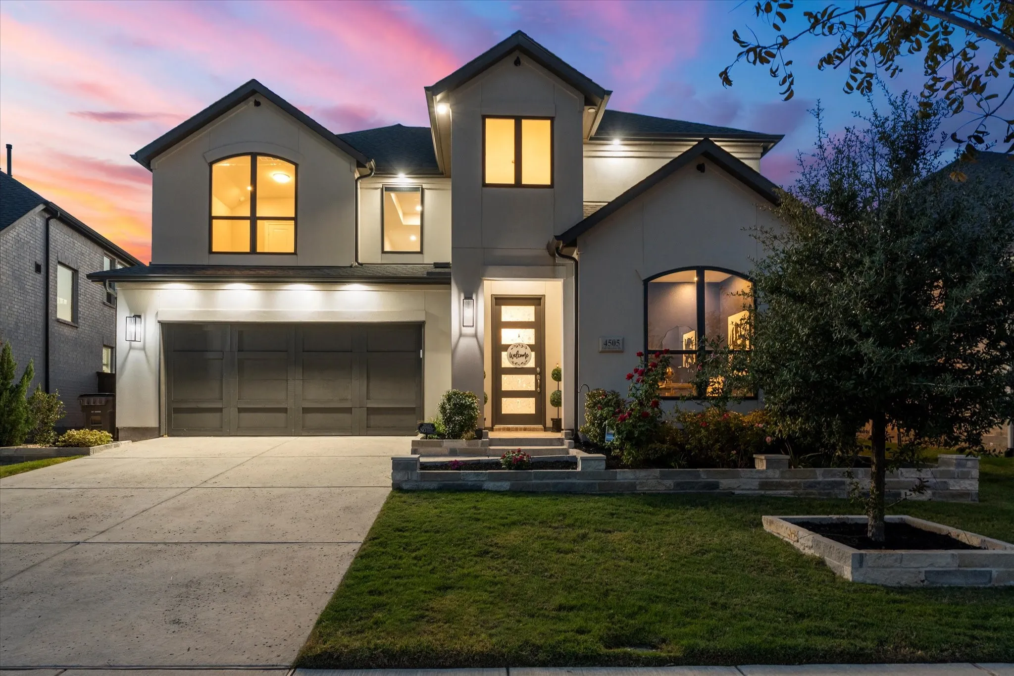 Superb curb appeal!