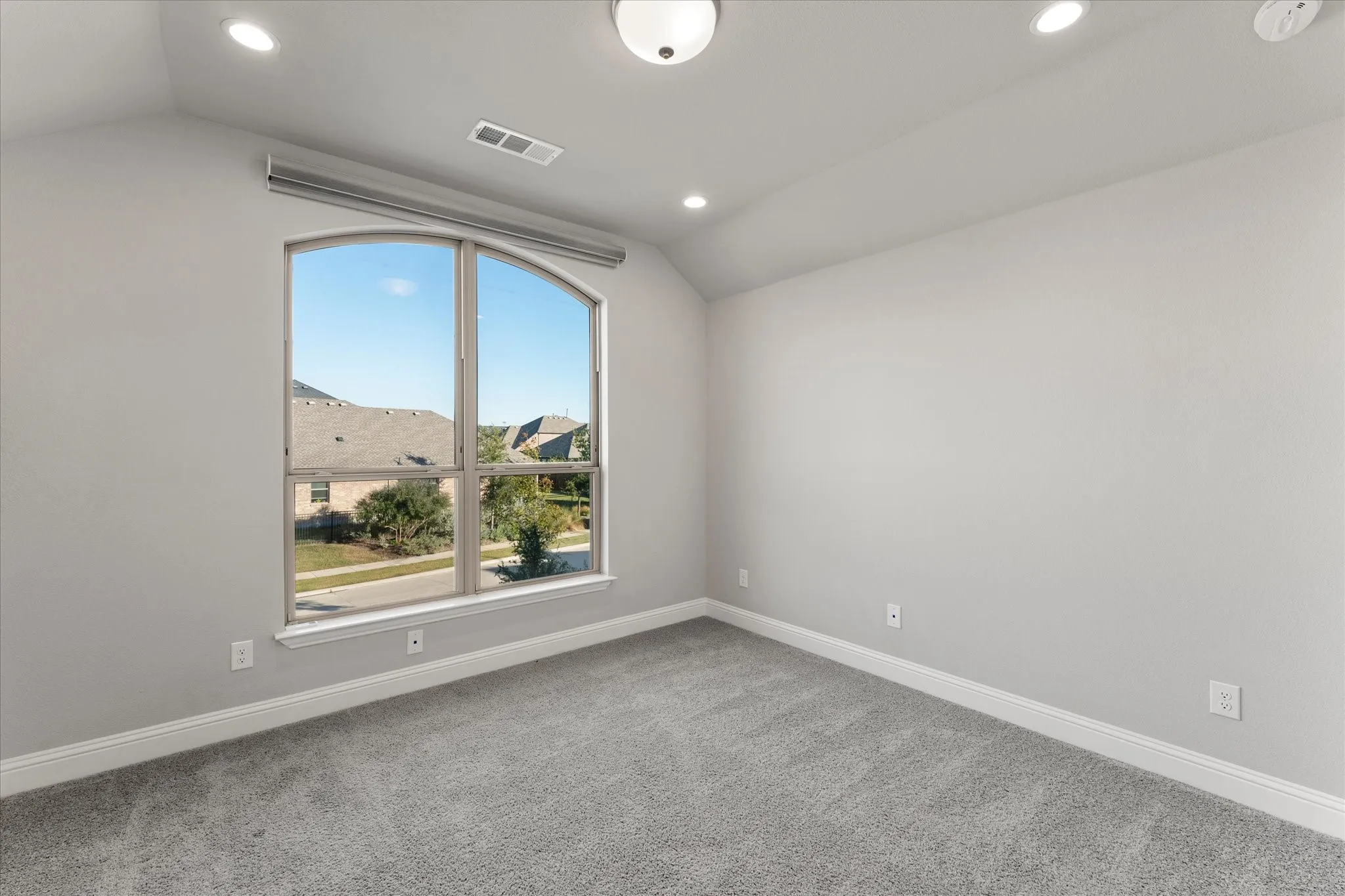 Single Family Residence For Sale in Collin County , 4505 Fall Meadow Drive, Prosper, Texas 75078, 4 Bedroom, 4 Bathroom, 2 Garage spaces, 2,605 Sqft, built in 2022, mls#21419540, Real Estate Agent in Prosper, Homes For Sale in Collin county, Homes For Sale in Prosper, Realtor in Prosper Texas, Real Estate Brokerage Independent Realty Texas, Luminita Cordes Realtor