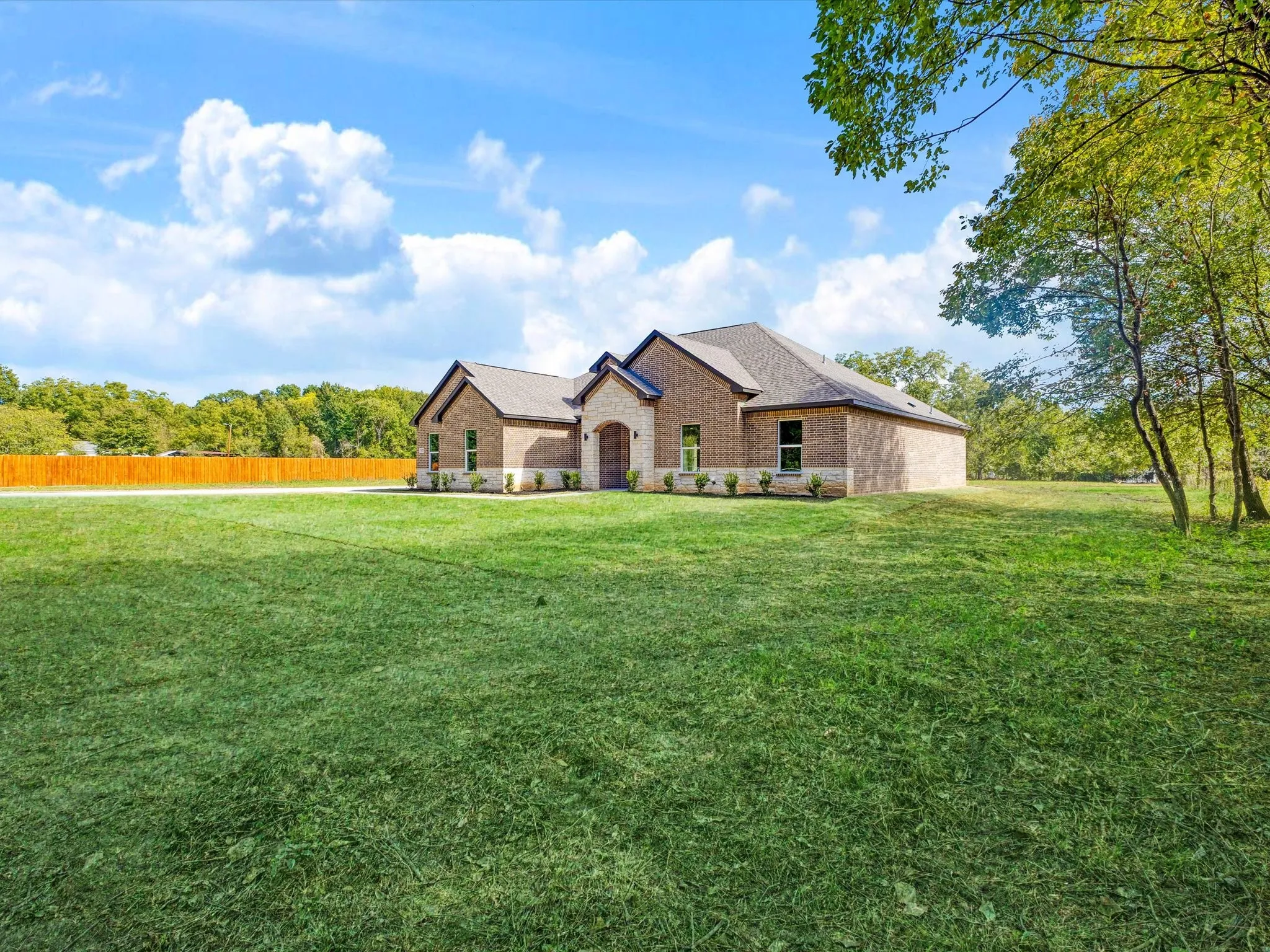 Single Family Residence For Sale in Kaufman County , 475 Loren Boyd Road, Combine, Texas 75159, 5 Bedroom, 3 Bathroom, 2 Garage spaces, 2,558 Sqft, built in 2026, mls#21419551, Real Estate Agent in Combine, Homes For Sale in Kaufman county, Homes For Sale in Combine, Realtor in Combine Texas, Real Estate Brokerage Independent Realty Texas, Luminita Cordes Realtor
