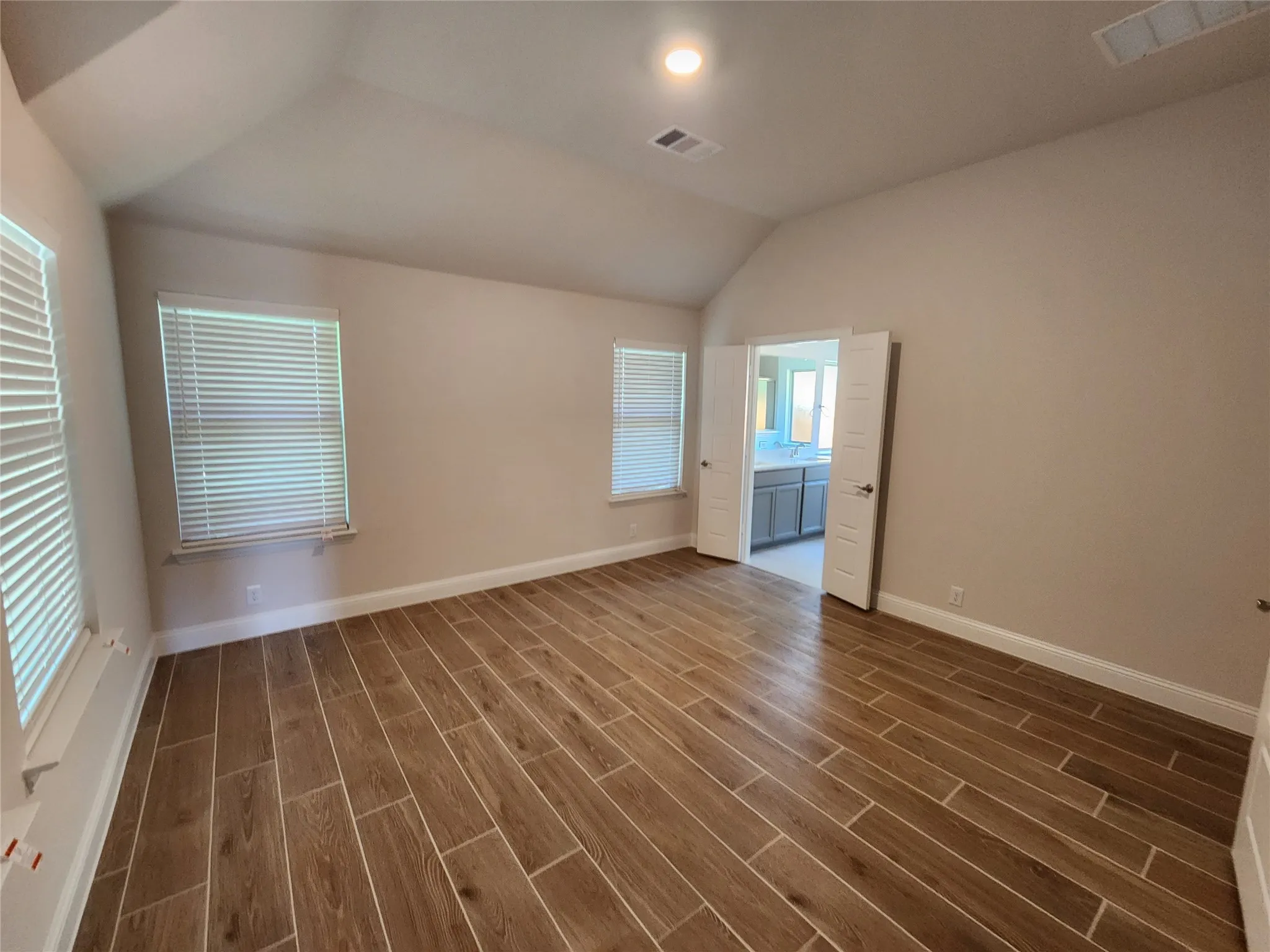 Single Family Residence For Rent in Grayson County , 934 S Main, Van Alstyne, Texas 75495, 4 Bedroom, 2 Bathroom, 2 Garage spaces, 1,875 Sqft, built in 2023, mls#21419578, Real Estate Agent in Van Alstyne, Homes For Rent in Grayson county, Homes For Rent in Van Alstyne, Realtor in Van Alstyne Texas, Real Estate Brokerage Independent Realty Texas, Luminita Cordes Realtor