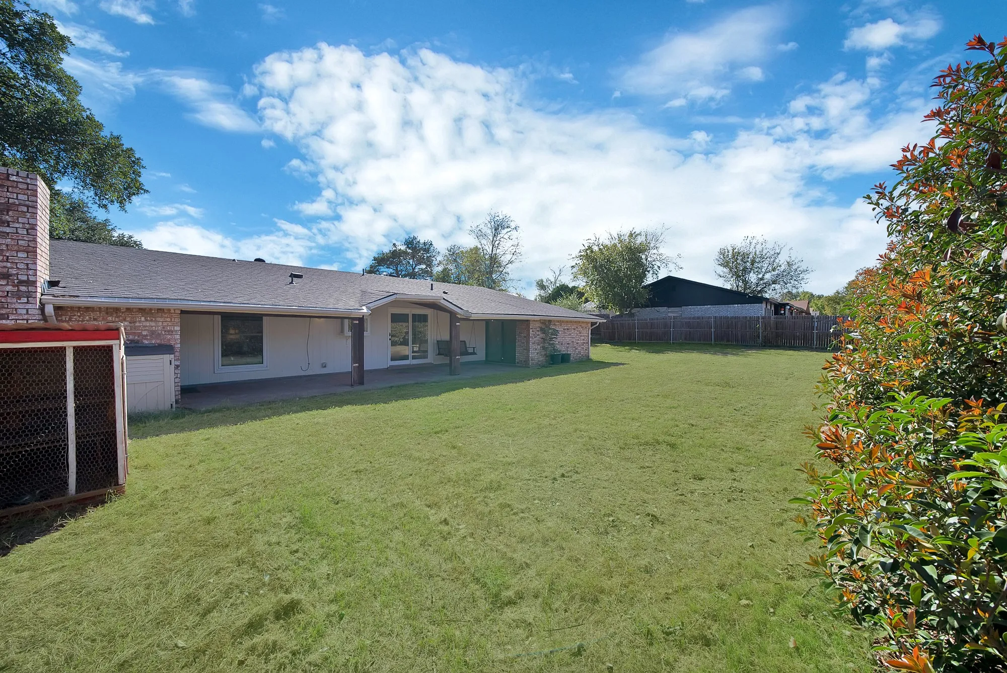Single Family Residence For Sale in Tarrant County , 7124 Baird Drive, Fort Worth, Texas 76134, 4 Bedroom, 3 Bathroom, 2 Garage spaces, 2,058 Sqft, built in 1977, mls#21419454, Real Estate Agent in Fort Worth, Homes For Sale in Tarrant county, Homes For Sale in Fort Worth, Realtor in Fort Worth Texas, Real Estate Brokerage Independent Realty Texas, Luminita Cordes Realtor