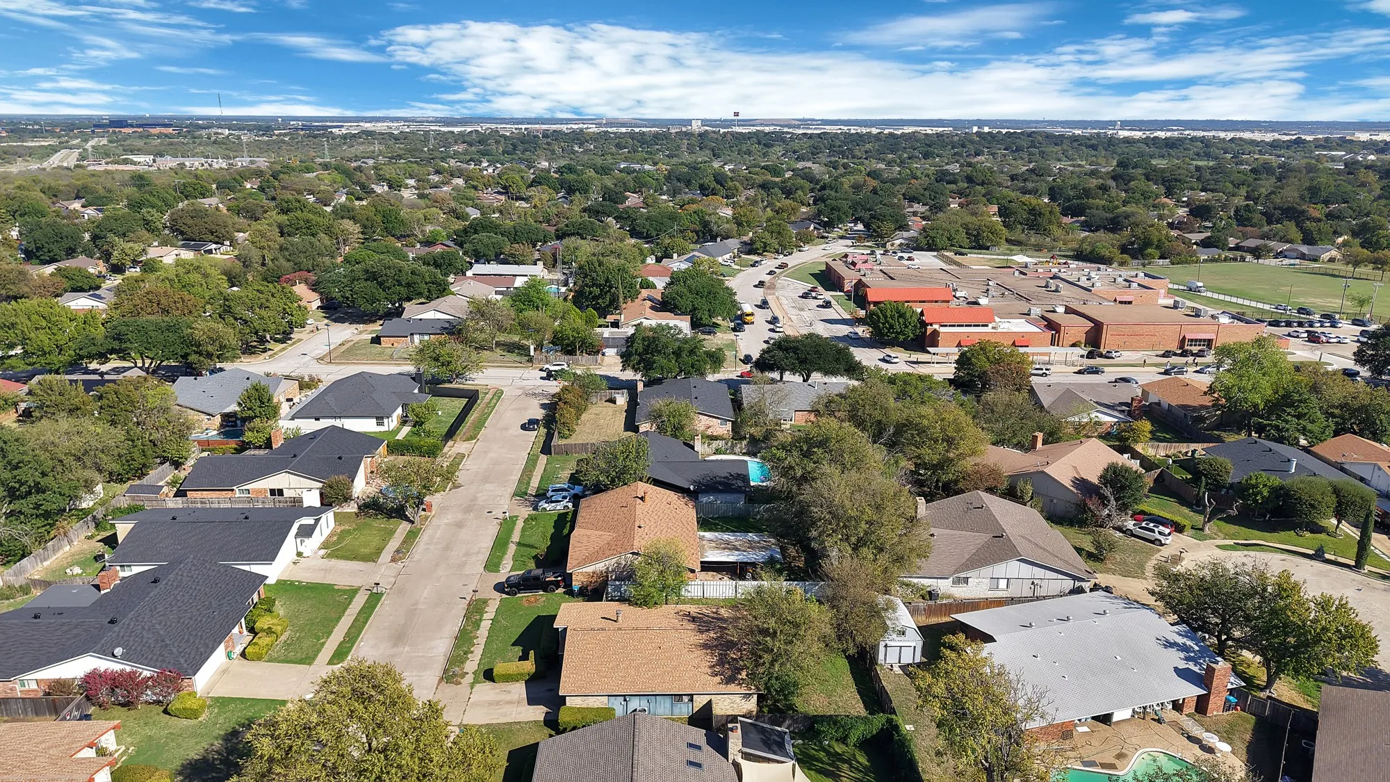Single Family Residence For Sale in Tarrant County , 7124 Baird Drive, Fort Worth, Texas 76134, 4 Bedroom, 3 Bathroom, 2 Garage spaces, 2,058 Sqft, built in 1977, mls#21419454, Real Estate Agent in Fort Worth, Homes For Sale in Tarrant county, Homes For Sale in Fort Worth, Realtor in Fort Worth Texas, Real Estate Brokerage Independent Realty Texas, Luminita Cordes Realtor
