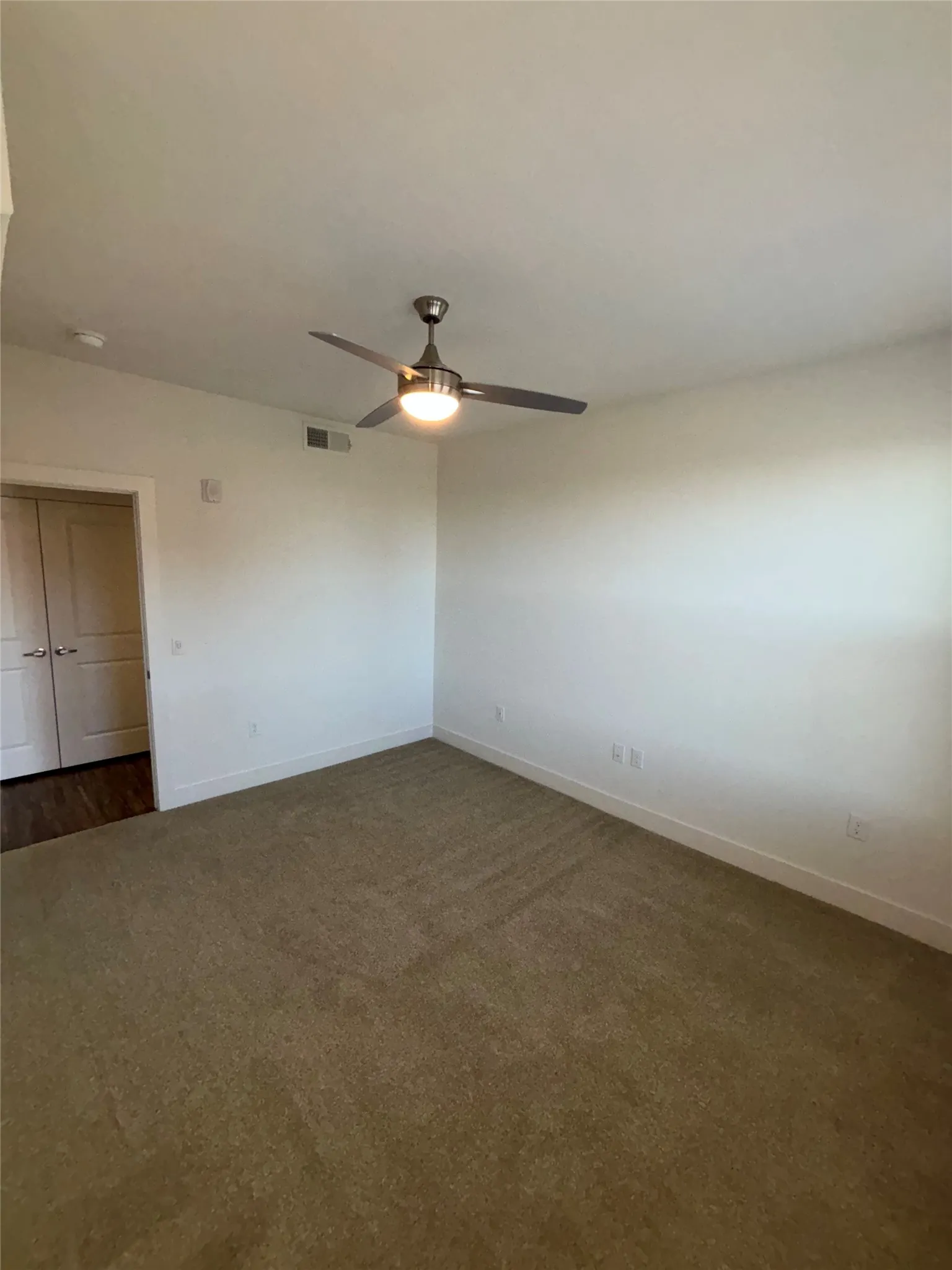 Apartment For Rent in Collin County , 260 Davis Street 1223, Mc Kinney, Texas 75069, 1 Bedroom, 1 Bathroom, 1 Garage spaces, 702 Sqft, built in 2018, mls#21419590, Real Estate Agent in Mc Kinney, Homes For Rent in Collin county, Homes For Rent in Mc Kinney, Realtor in Mc Kinney Texas, Real Estate Brokerage Independent Realty Texas, Luminita Cordes Realtor