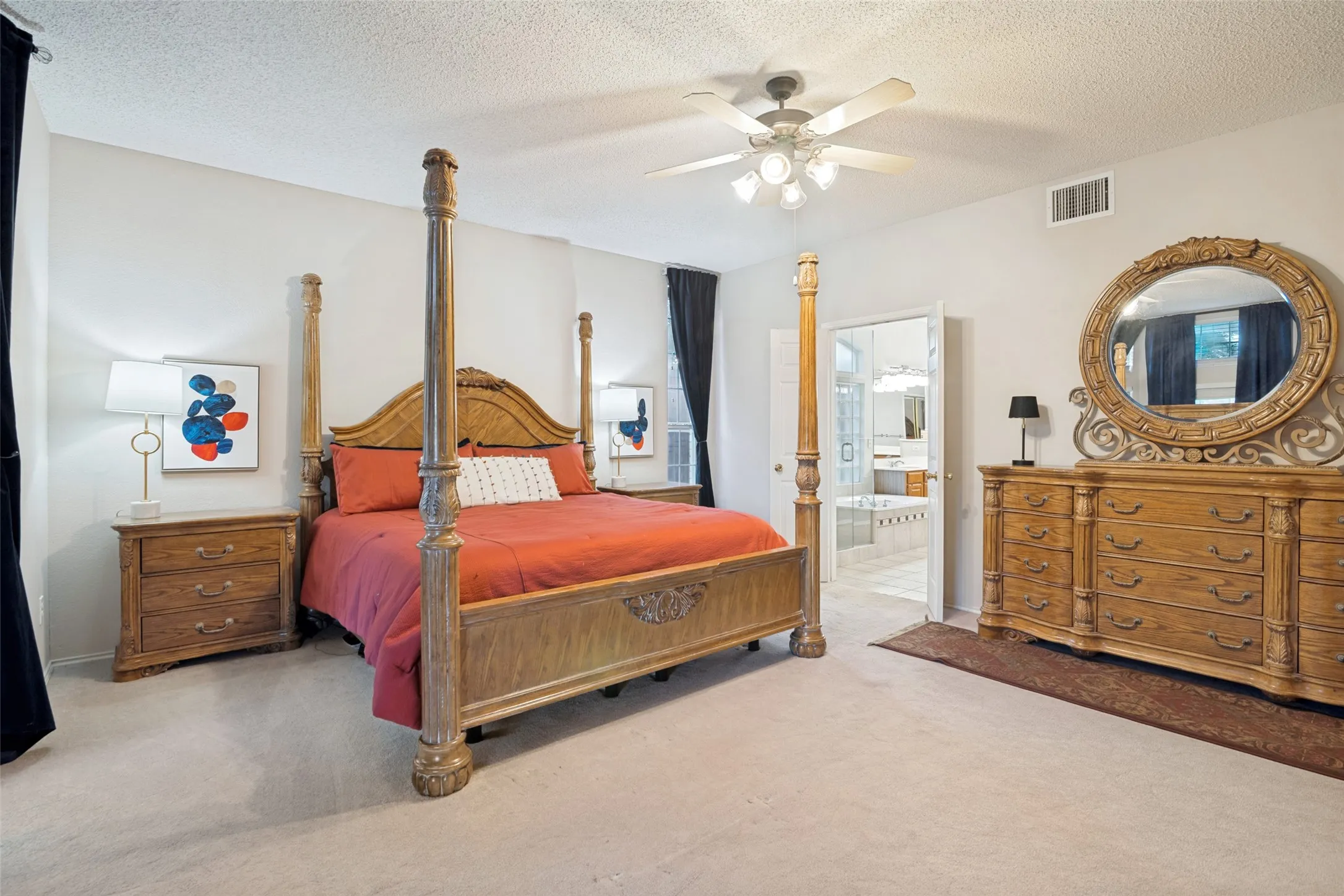Single Family Residence For Sale in Dallas County , 5005 Harborview Boulevard, Rowlett, Texas 75088, 4 Bedroom, 4 Bathroom, 2 Garage spaces, 3,244 Sqft, built in 1996, mls#21349771, Real Estate Agent in Rowlett, Homes For Sale in Dallas county, Homes For Sale in Rowlett, Realtor in Rowlett Texas, Real Estate Brokerage Independent Realty Texas, Luminita Cordes Realtor