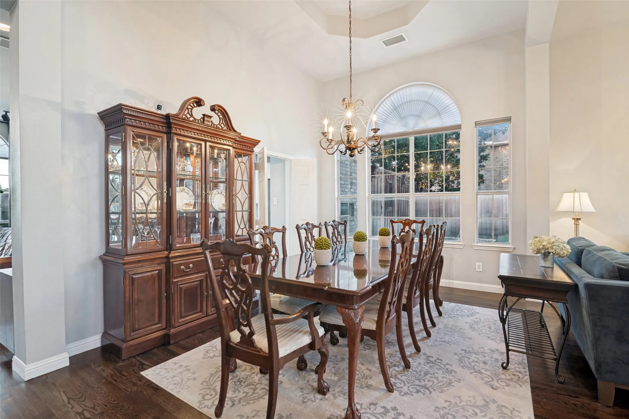 Single Family Residence For Sale in Dallas County , 5005 Harborview Boulevard, Rowlett, Texas 75088, 4 Bedroom, 4 Bathroom, 2 Garage spaces, 3,244 Sqft, built in 1996, mls#21349771, Real Estate Agent in Rowlett, Homes For Sale in Dallas county, Homes For Sale in Rowlett, Realtor in Rowlett Texas, Real Estate Brokerage Independent Realty Texas, Luminita Cordes Realtor