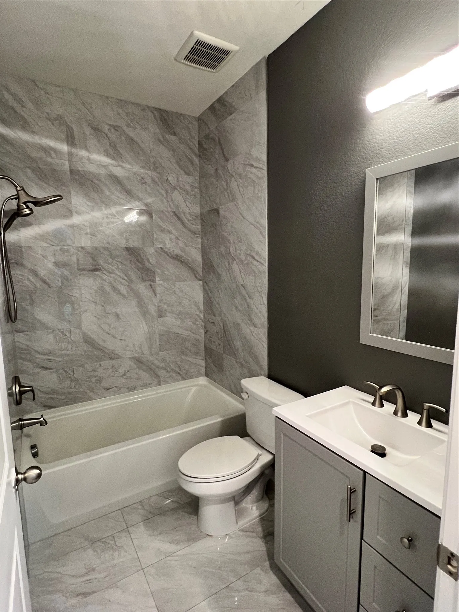 Single Family Residence For Rent in Collin County , 801 Bois D Arc Lane, Anna, Texas 75409, 5 Bedroom, 3 Bathroom, 2 Garage spaces, 2,854 Sqft, built in 2020, mls#21419602, Real Estate Agent in Anna, Homes For Rent in Collin county, Homes For Rent in Anna, Realtor in Anna Texas, Real Estate Brokerage Independent Realty Texas, Luminita Cordes Realtor