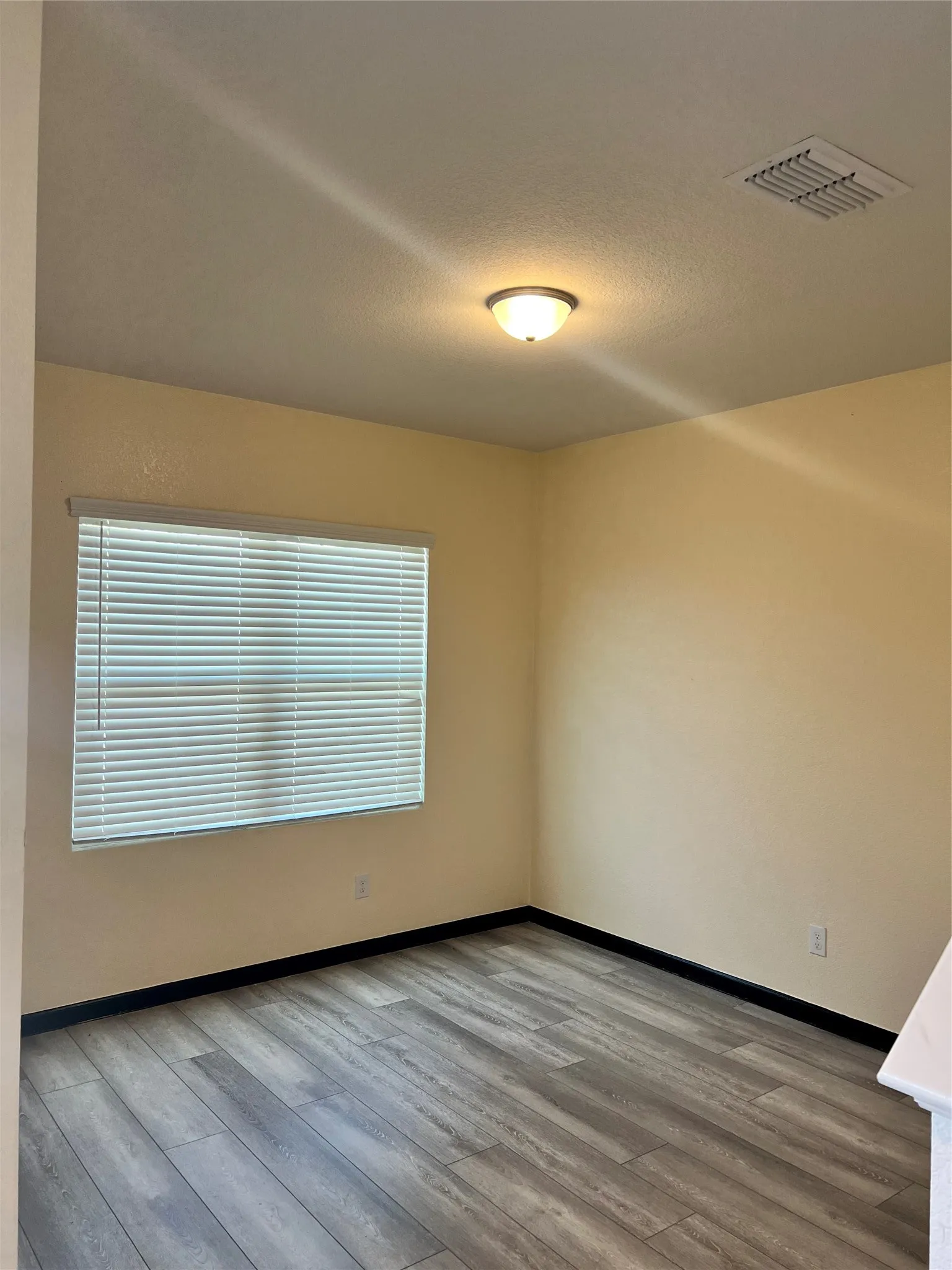 Single Family Residence For Rent in Collin County , 801 Bois D Arc Lane, Anna, Texas 75409, 5 Bedroom, 3 Bathroom, 2 Garage spaces, 2,854 Sqft, built in 2020, mls#21419602, Real Estate Agent in Anna, Homes For Rent in Collin county, Homes For Rent in Anna, Realtor in Anna Texas, Real Estate Brokerage Independent Realty Texas, Luminita Cordes Realtor