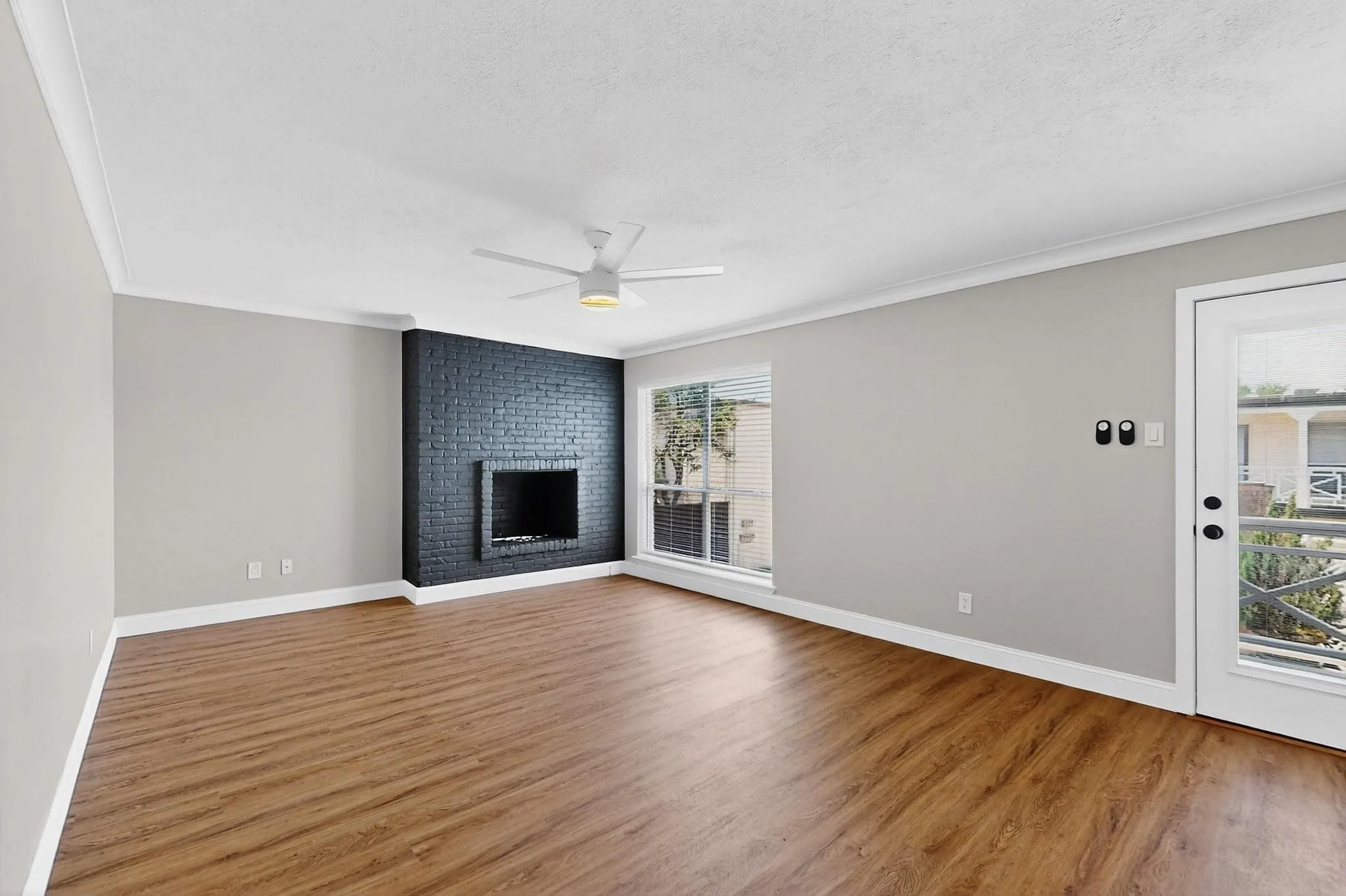 Condominium For Rent in Dallas County , 5919 E University Boulevard 238, Dallas, Texas 75206, 2 Bedroom, 2 Bathroom, Garage spaces, 1,065 Sqft, built in 1964, mls#21419622, Real Estate Agent in Dallas, Homes For Rent in Dallas county, Homes For Rent in Dallas, Realtor in Dallas Texas, Real Estate Brokerage Independent Realty Texas, Luminita Cordes Realtor