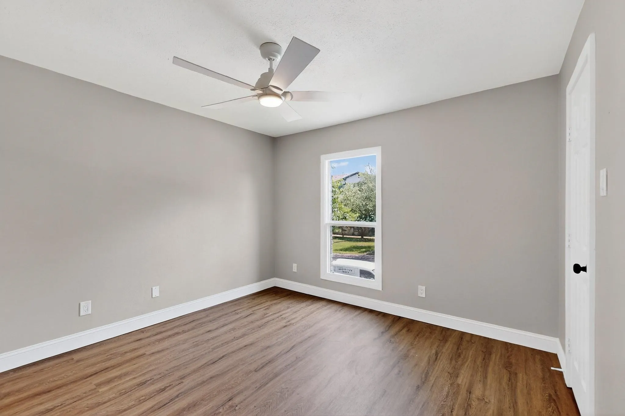 Condominium For Rent in Dallas County , 5919 E University Boulevard 238, Dallas, Texas 75206, 2 Bedroom, 2 Bathroom, Garage spaces, 1,065 Sqft, built in 1964, mls#21419622, Real Estate Agent in Dallas, Homes For Rent in Dallas county, Homes For Rent in Dallas, Realtor in Dallas Texas, Real Estate Brokerage Independent Realty Texas, Luminita Cordes Realtor